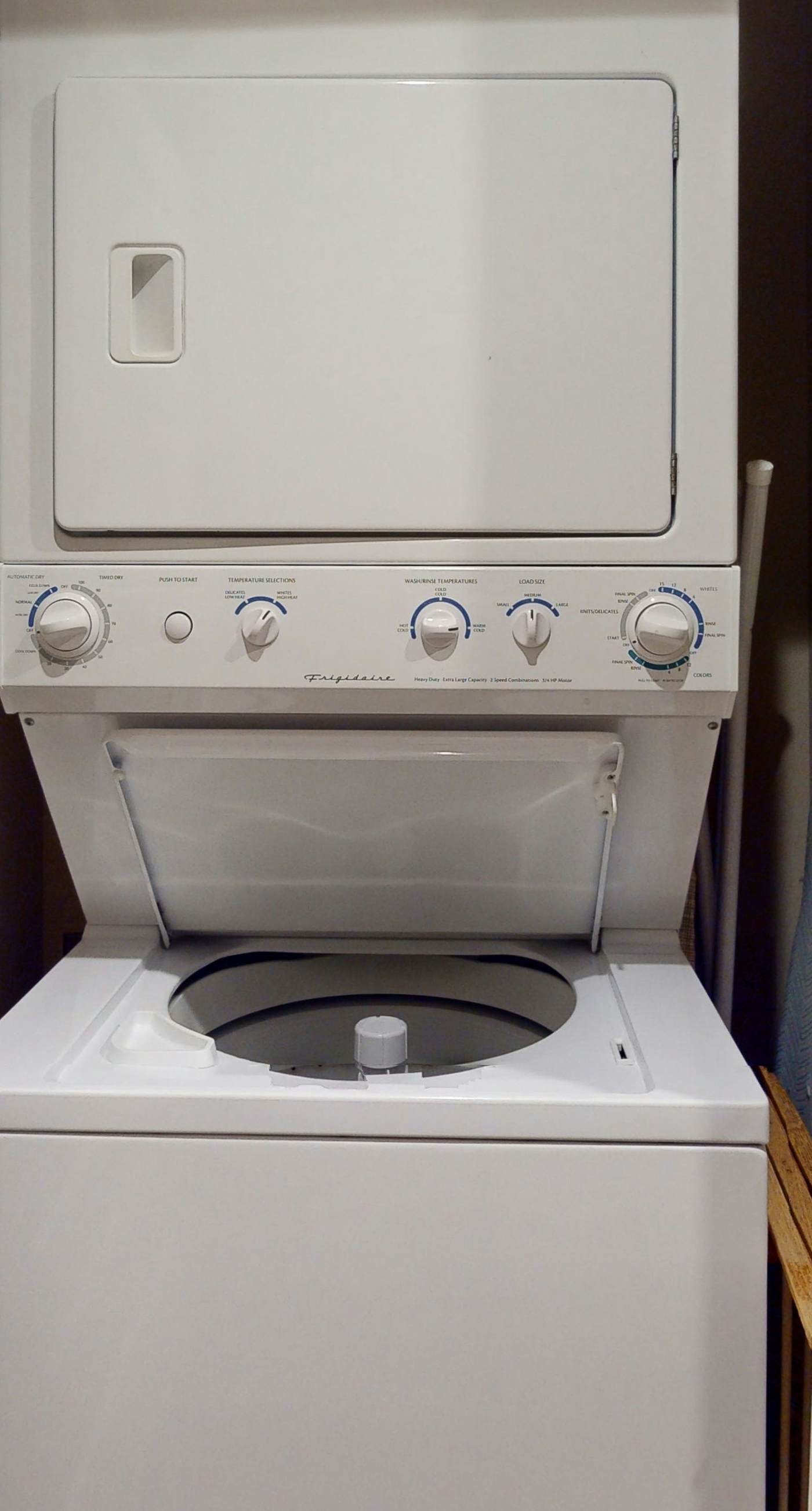 Stylish condo with pools, fitness center & tram to the beach