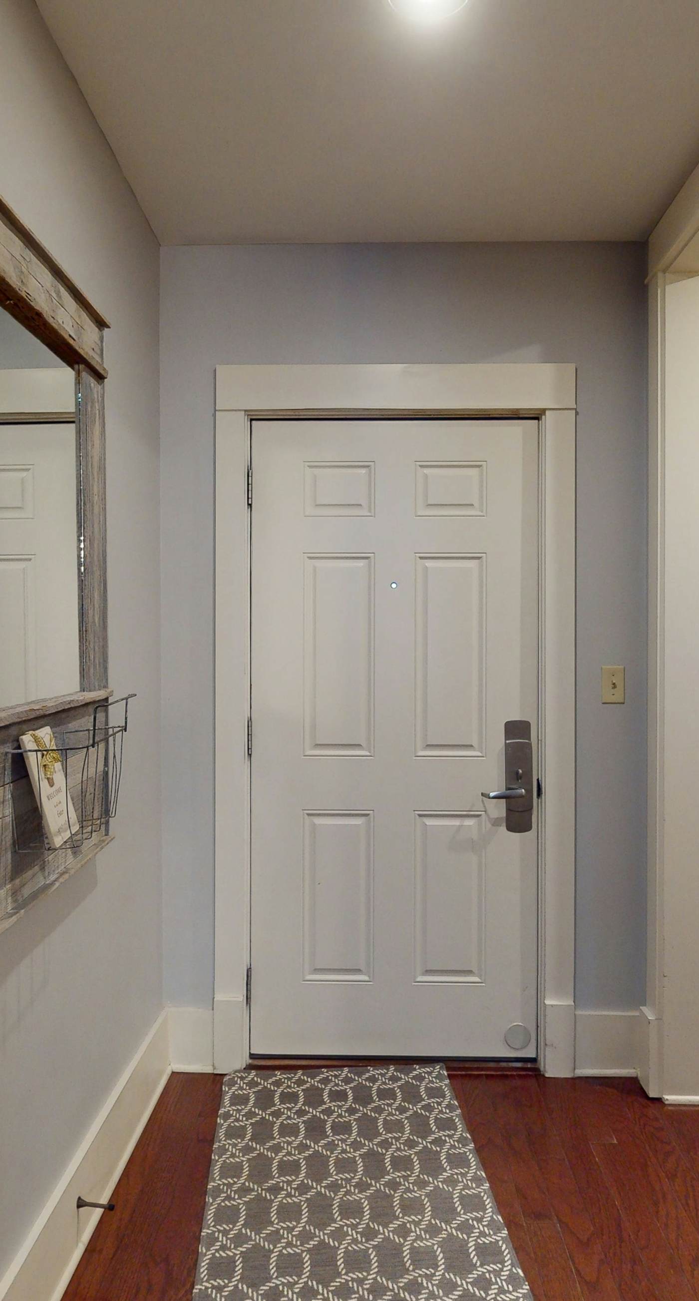 Stylish condo with pools, fitness center & tram to the beach