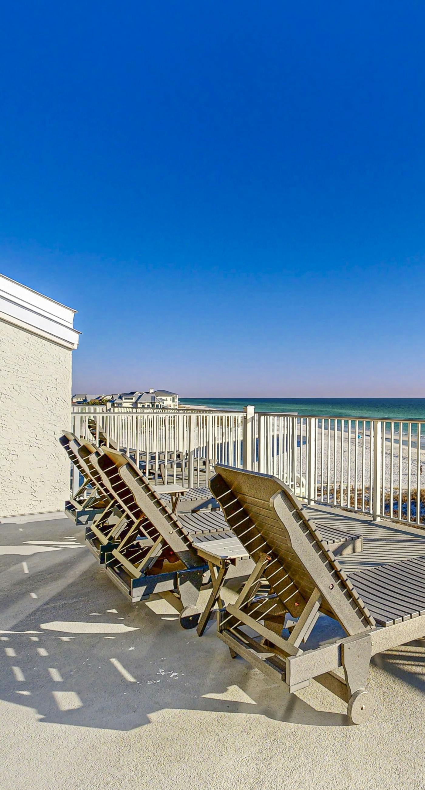 Fourth floor oceanfront condo with pool access, ocean views, and washer&dryer