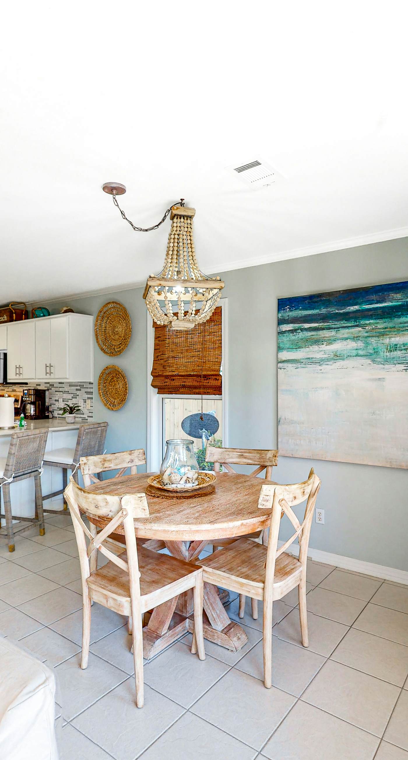 Dog-friendly 30A condo pool (heated 3/16-4/12)