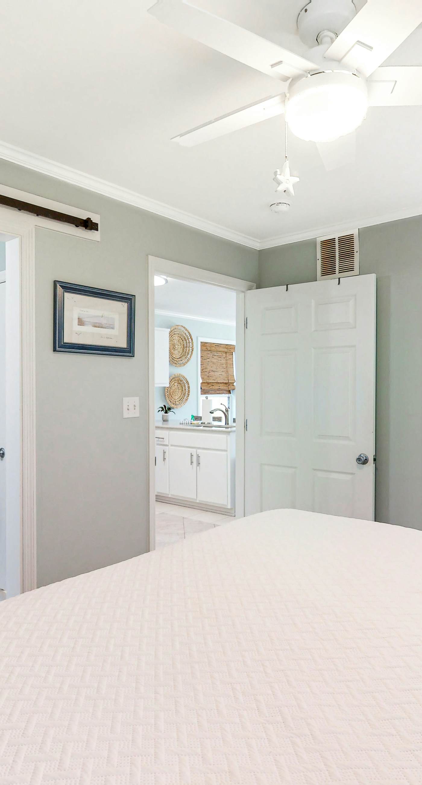 Dog-friendly 30A condo pool (heated 3/16-4/12)