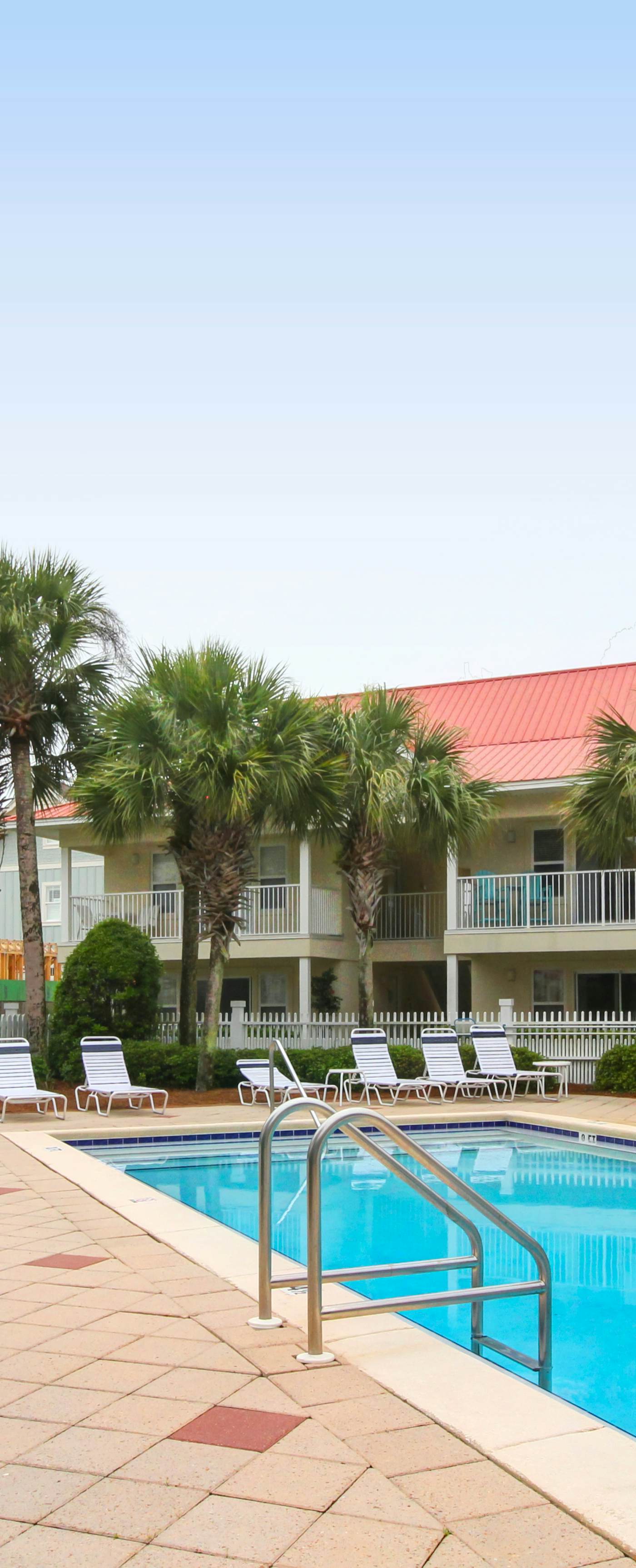 Dog-friendly 30A condo pool (heated 3/16-4/12)