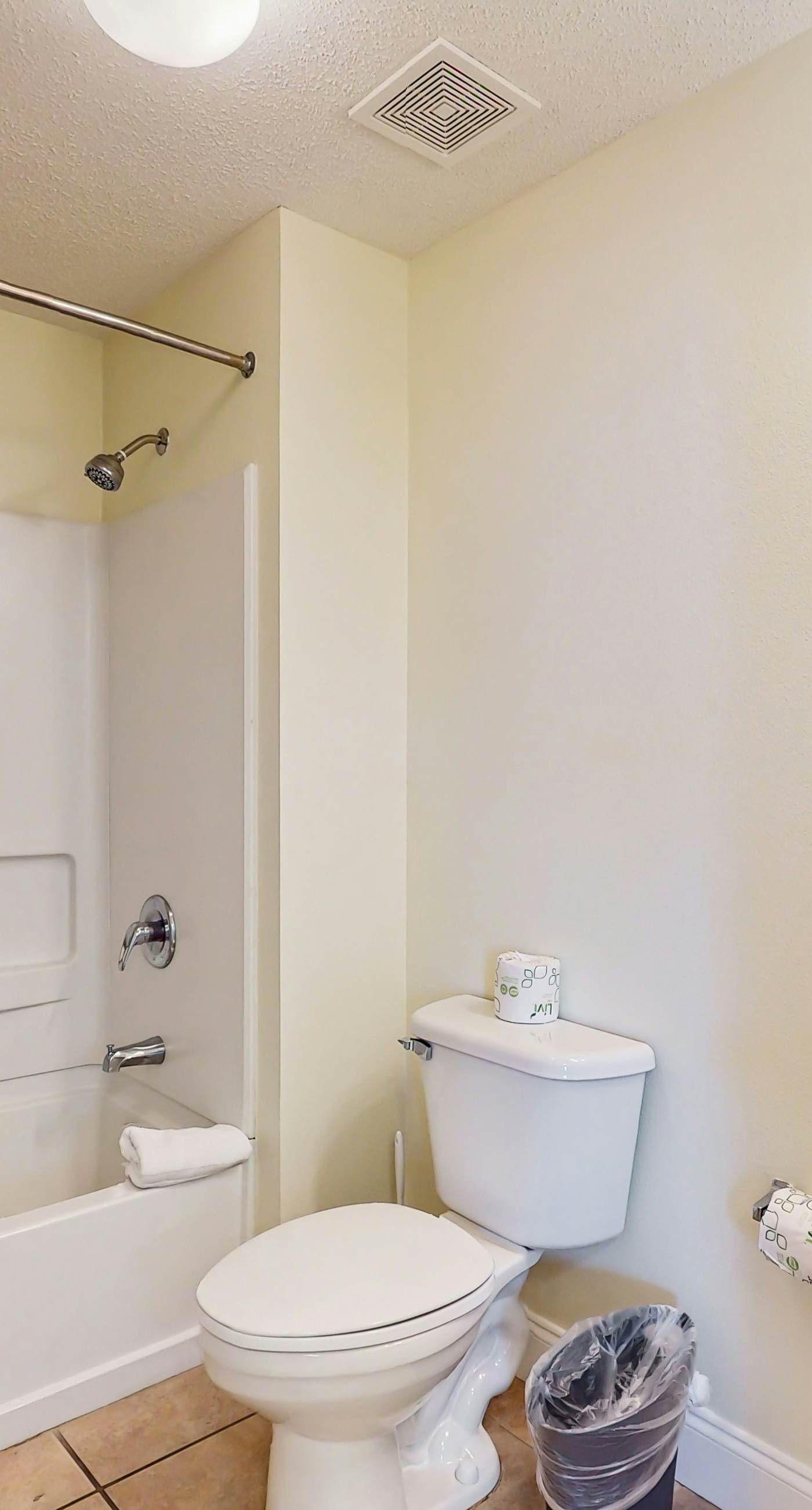 Gulf-front snowbird-friendly condo with pools, tennis, hot tub, balcony, gym, AC