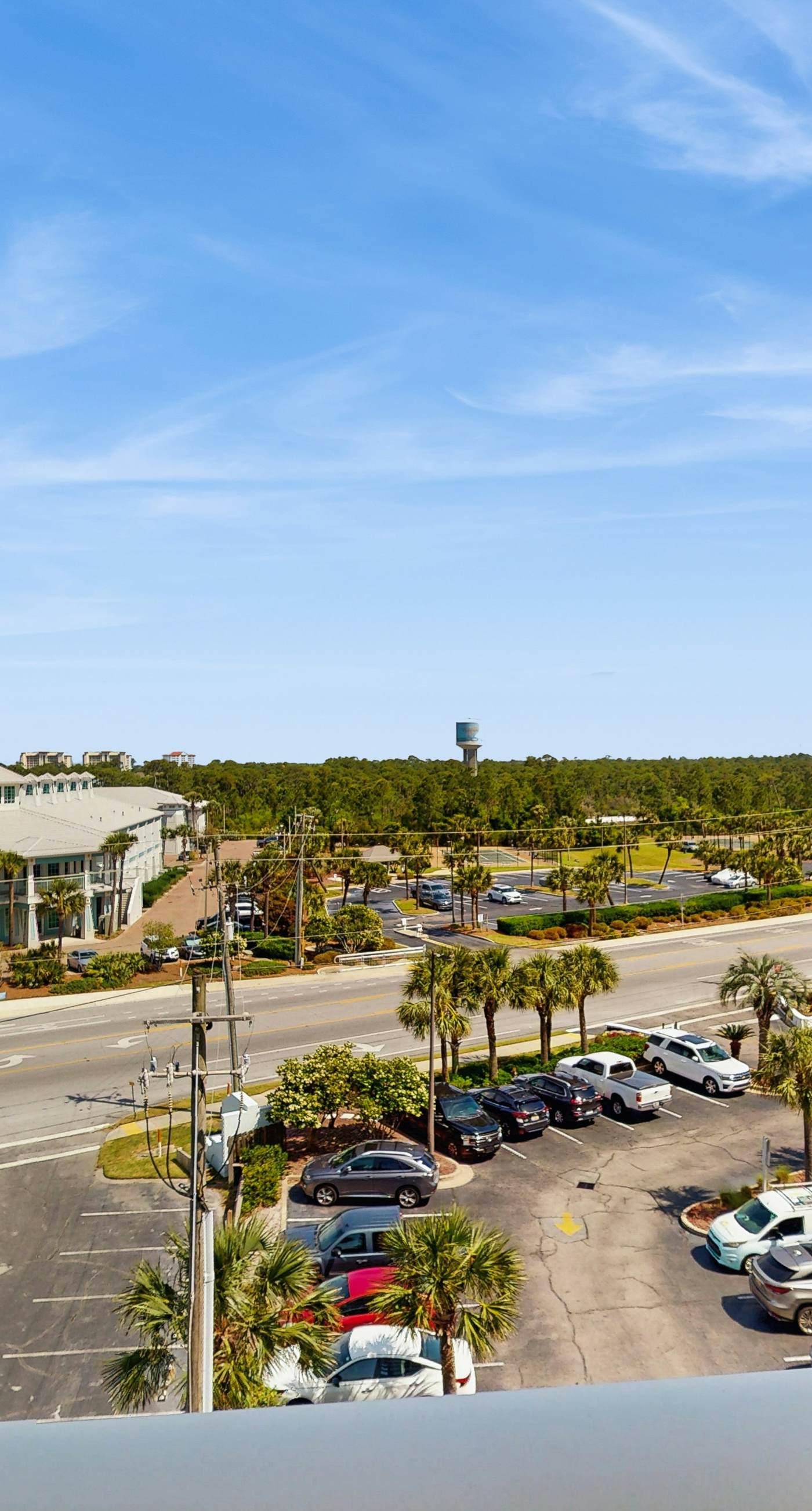 Gulf-front snowbird-friendly condo with pools, tennis, hot tub, balcony, gym, AC