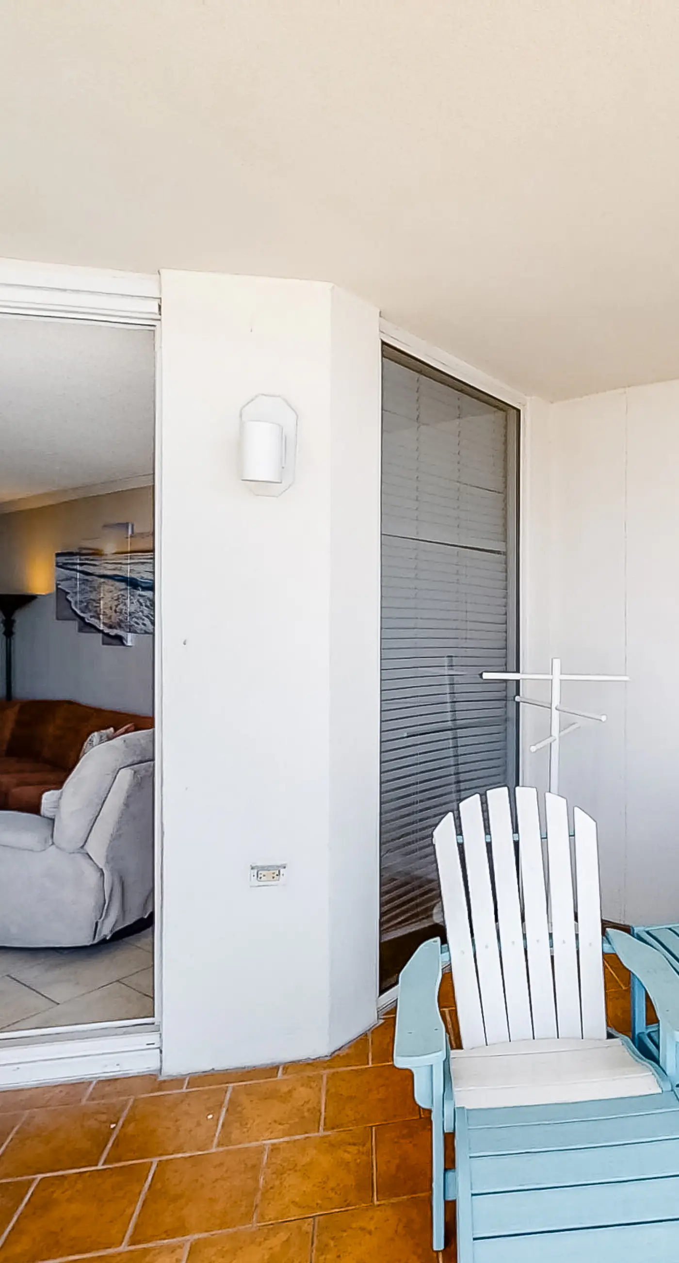 Coastal condo steps to beach with pools, hot tub, gym & amazing views
