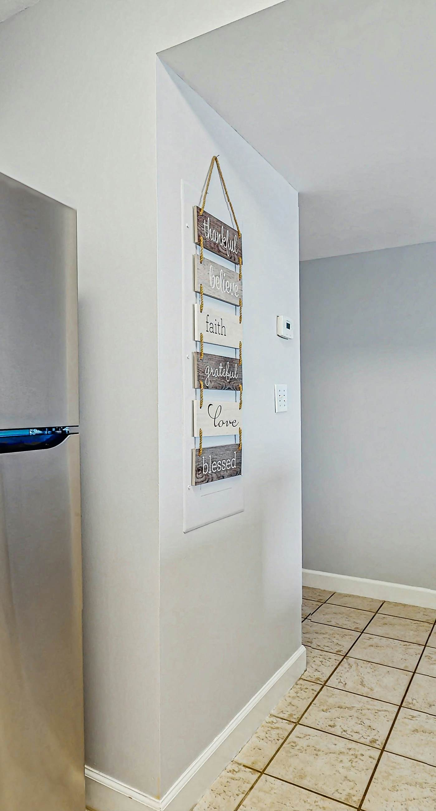 Pelican Isle 409-Gulf front condo w/ beach setup included - near entertainment