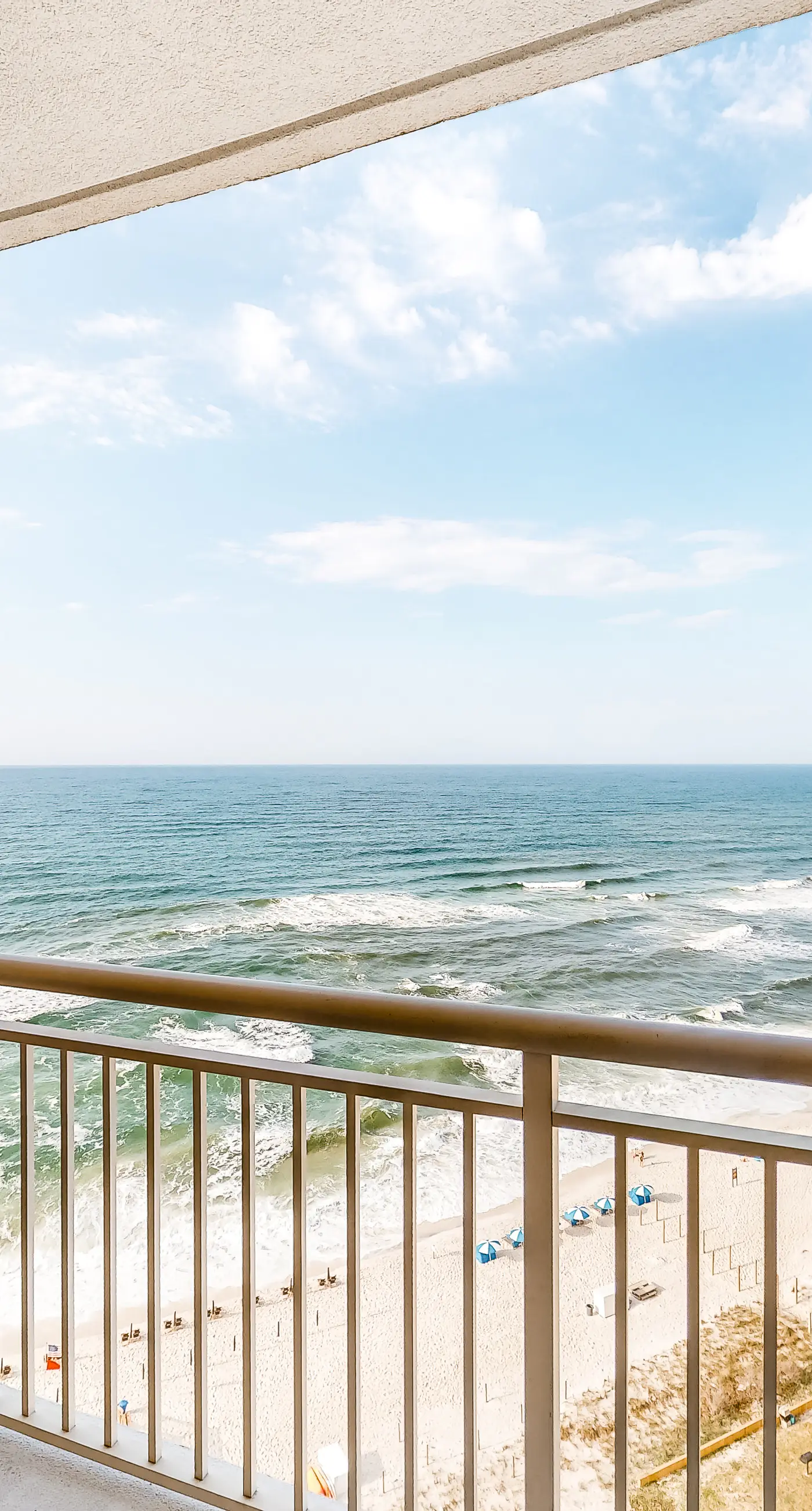 15th-floor charming, open condo, amazing views