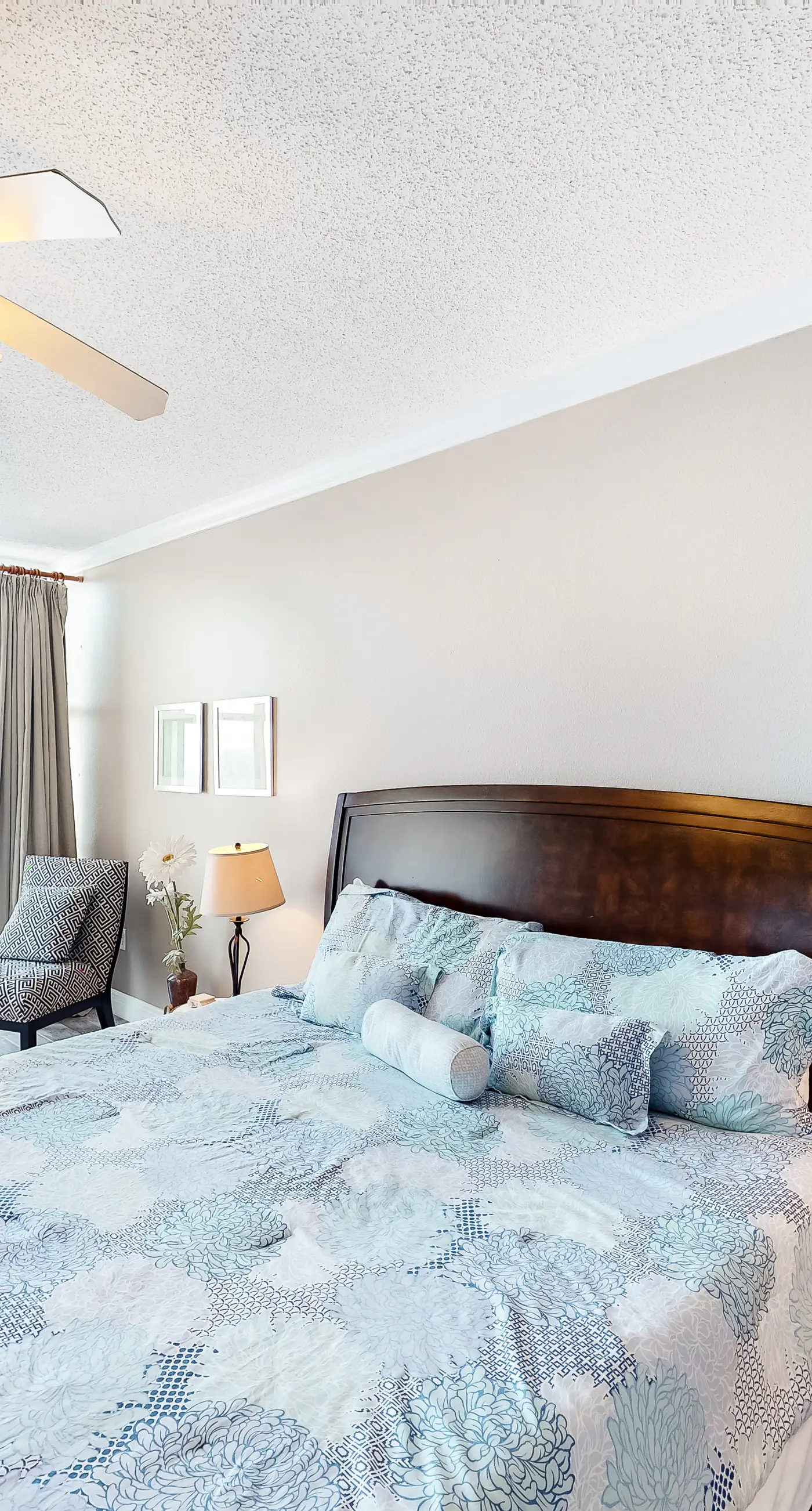 15th-floor charming, open condo, amazing views