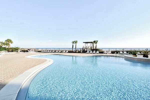 15th-floor charming, open condo, amazing views