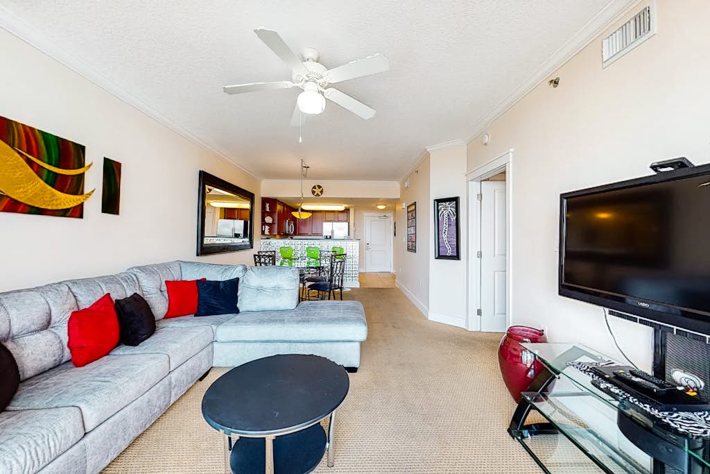 5th Floor Spacious 'At Home' Condo At Waterscape Waterfall, Lazy River