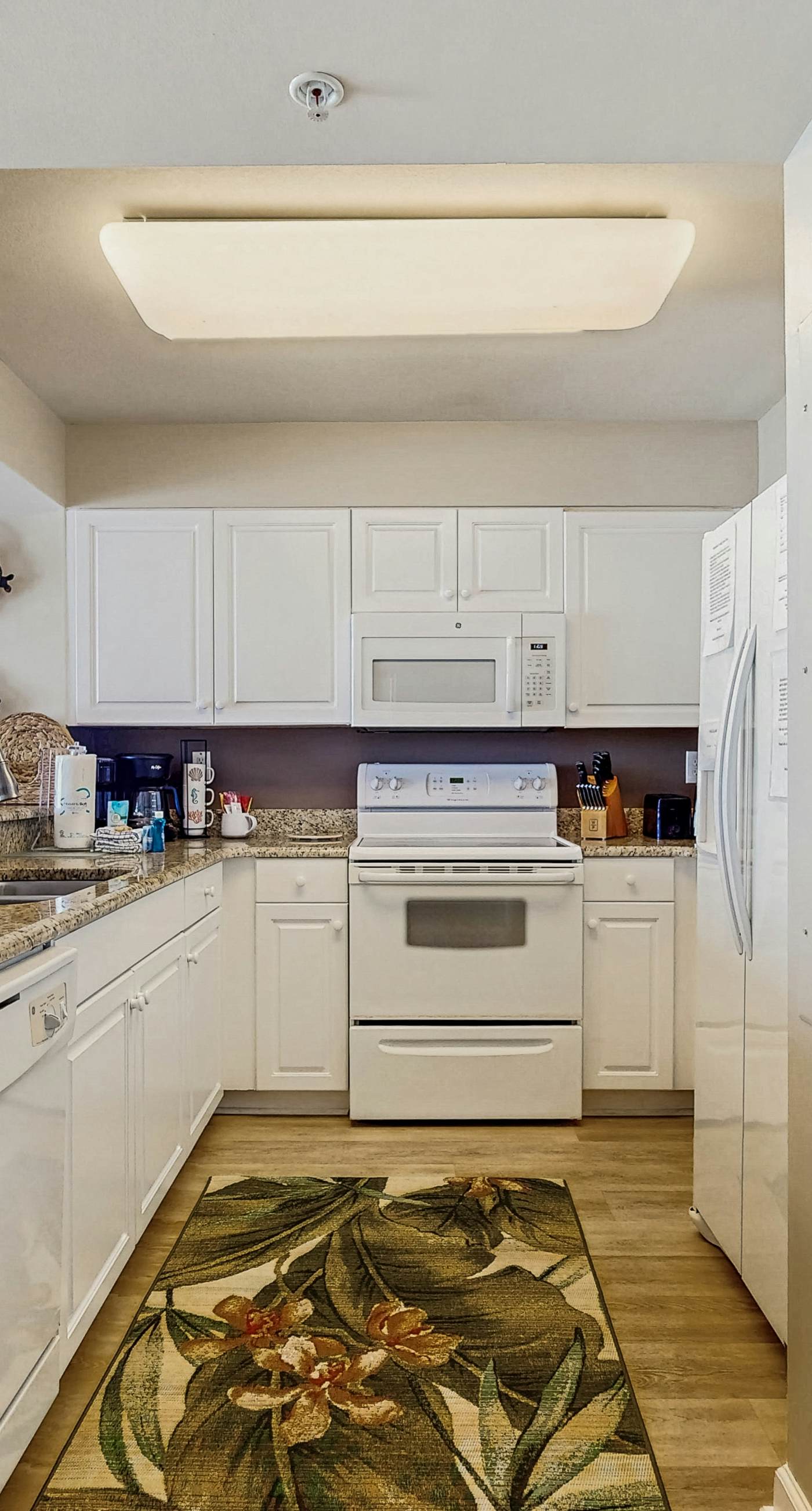 Pelican Isle 418-5th Floor Condo w/ Steps From The Gulf, Restaurants Minutes Away