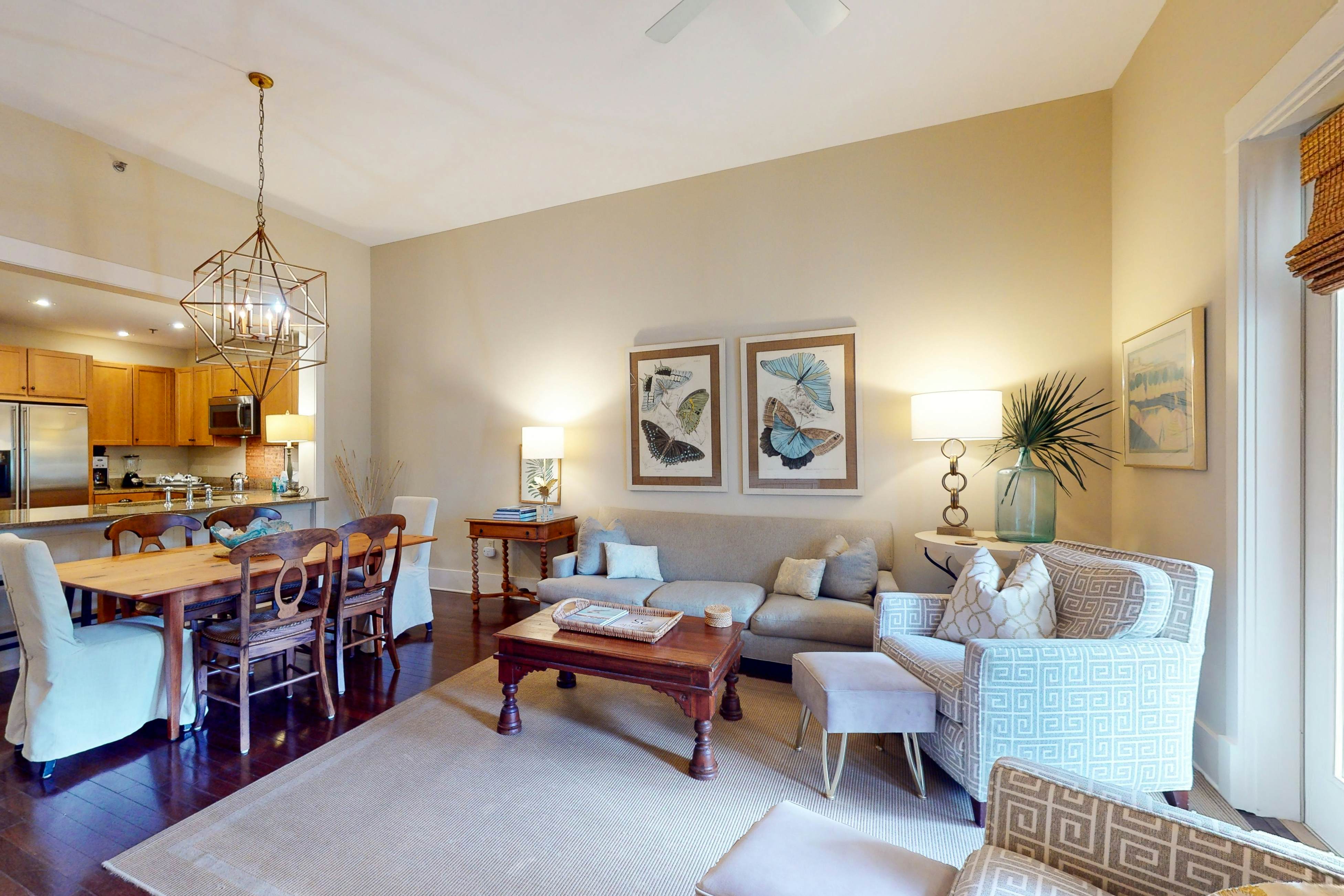 Beautiful condo with furnished balcony, pool & private beach access