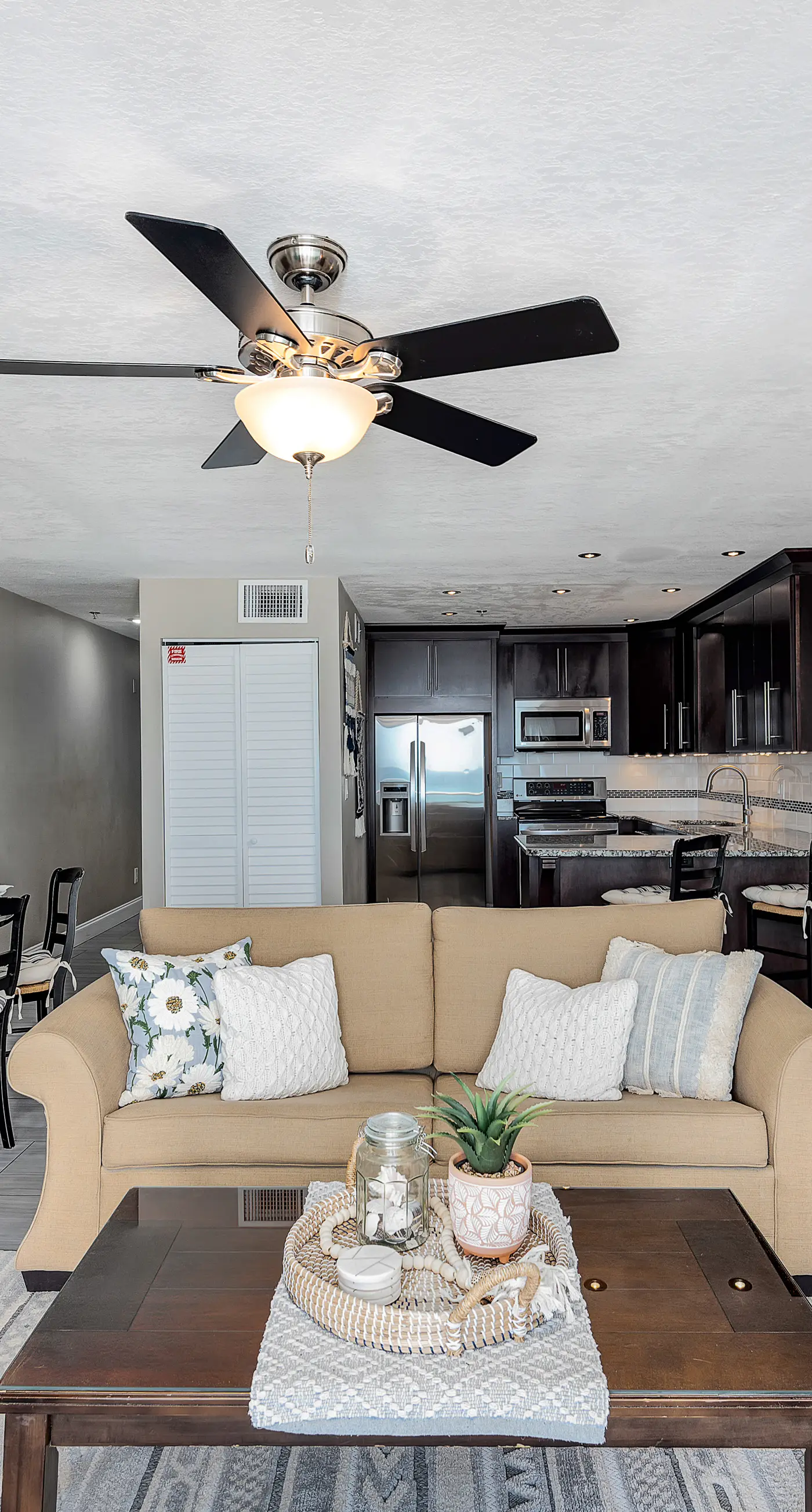 Stylish oceanfront condo w/ pool access, private W/D, ocean views, & central AC