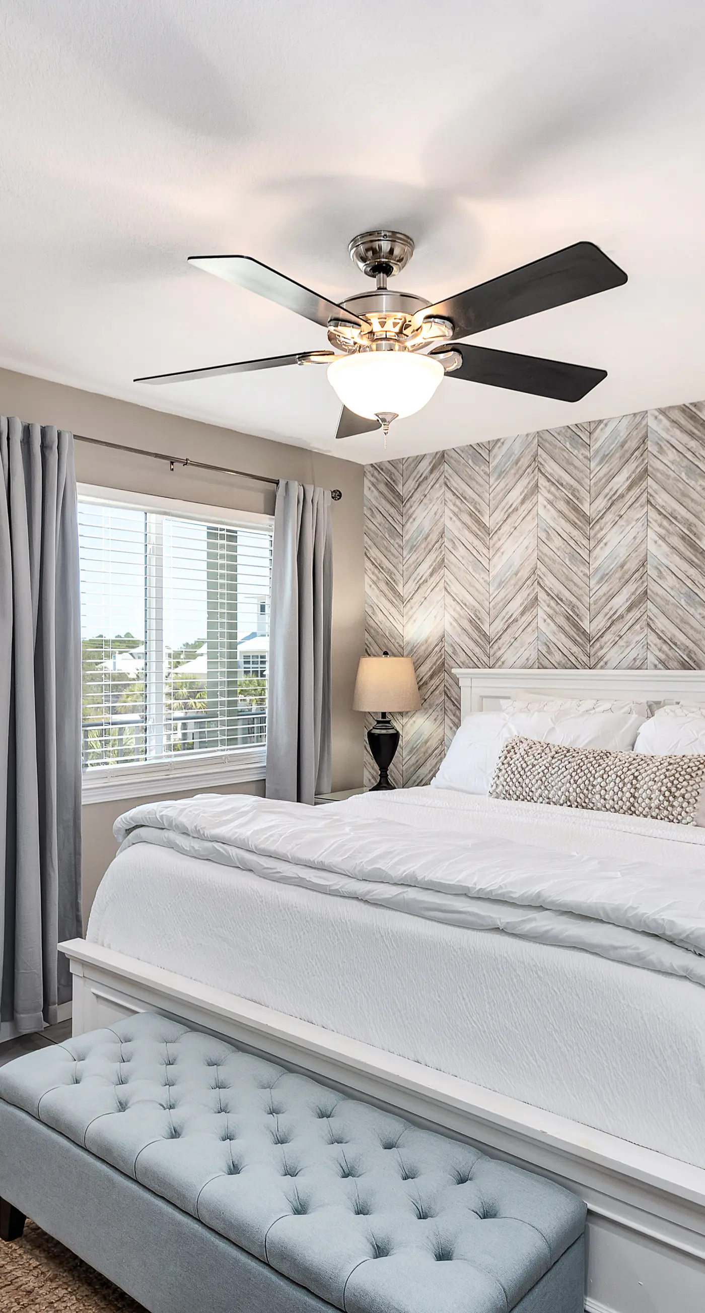 Stylish oceanfront condo w/ pool access, private W/D, ocean views, & central AC