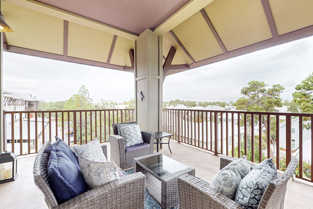New Modern Baths! Top Floor 30A Family Condo|Private Beach Access, Resort Pool