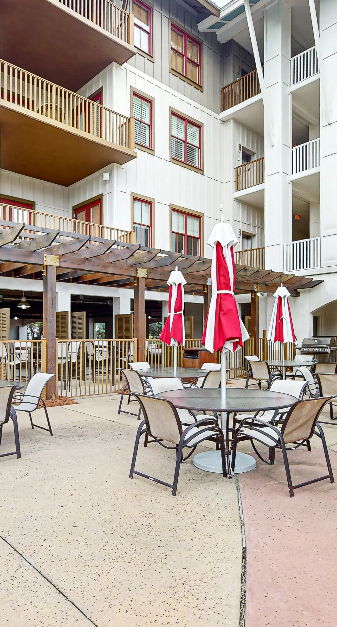 New Modern Baths! Top Floor 30A Family Condo|Private Beach Access, Resort Pool