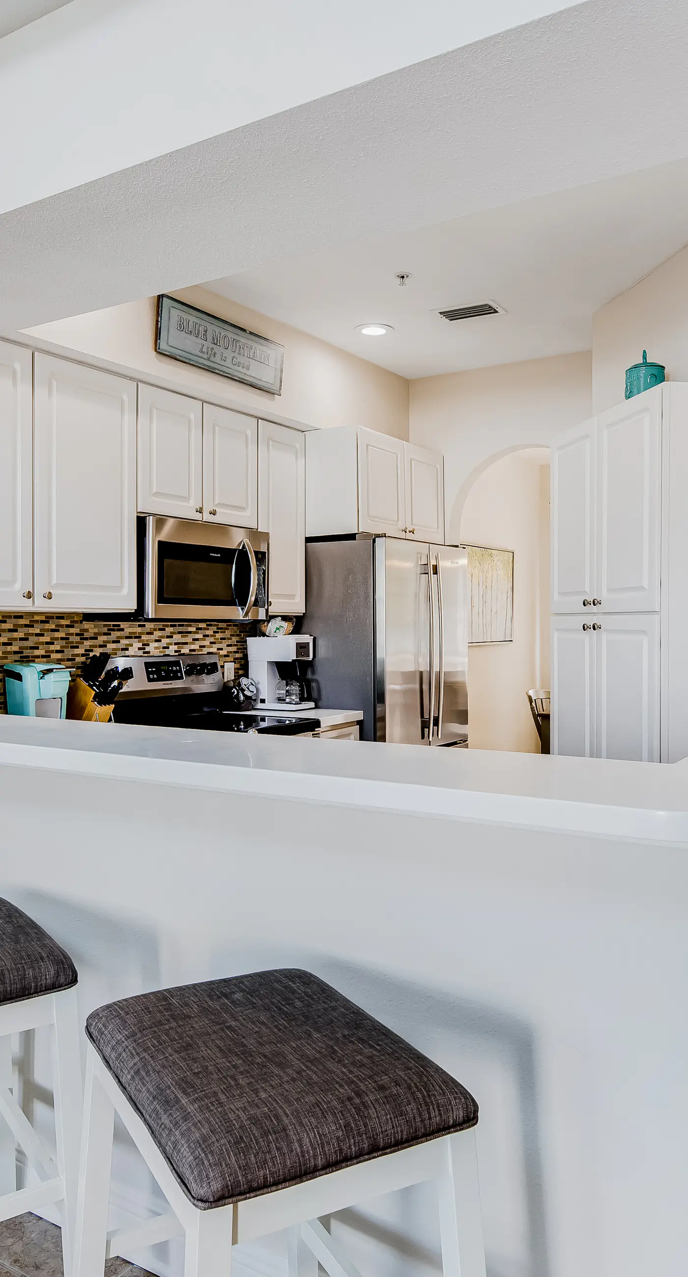 Bright, Airy Condo with Shared Outdoor Pool, High-Speed WiFi, and Central AC