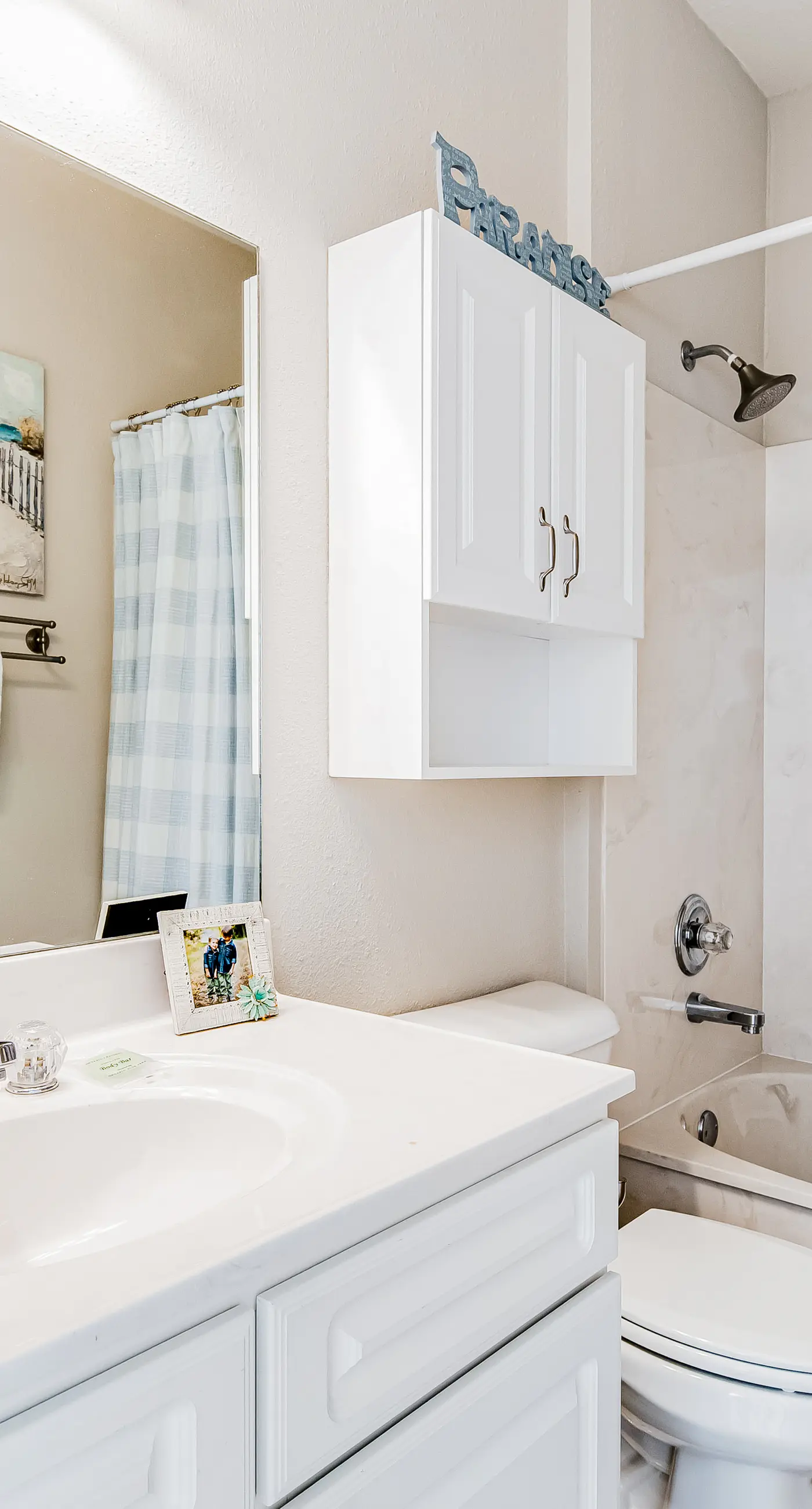 Bright, Airy Condo with Shared Outdoor Pool, High-Speed WiFi, and Central AC