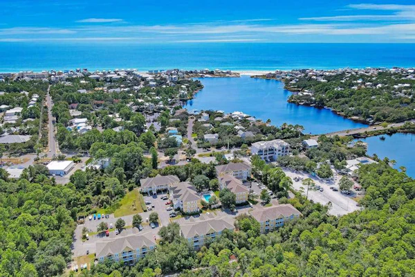 Peaceful condo with pool access, central AC, and washer&dryer