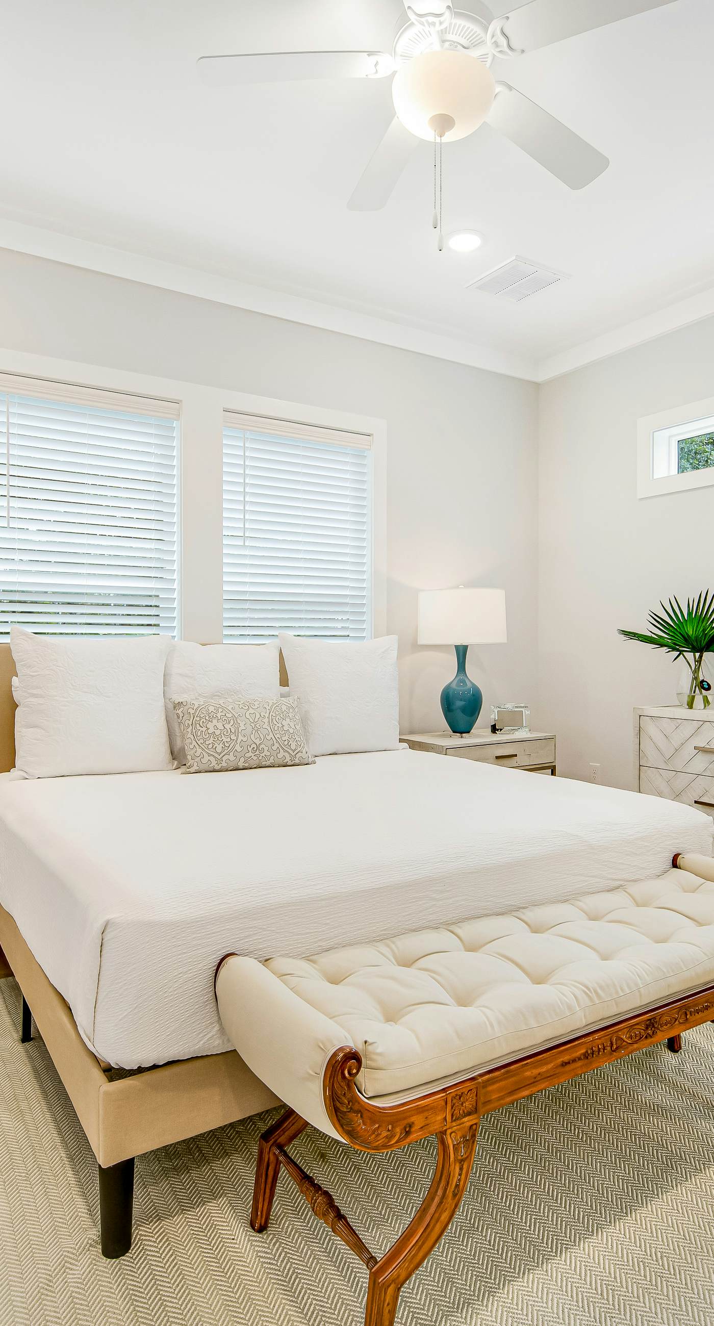 Dog-friendly home with community pool, flat top grill, and custom coffee bar