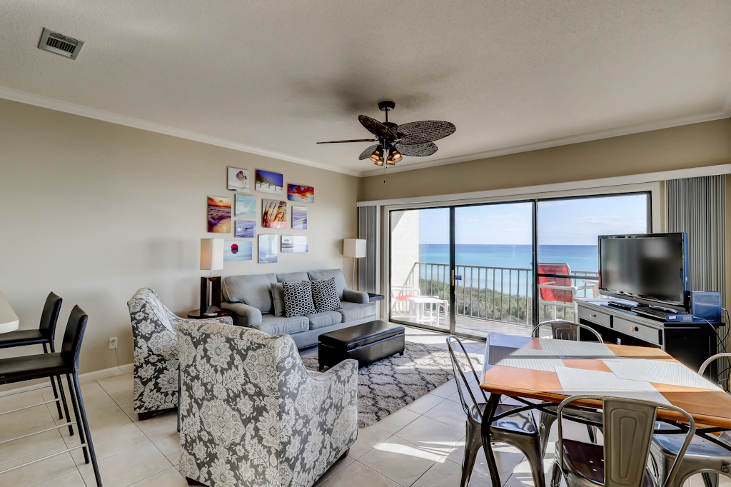Beachfront Corner Condo w/ Free WiFi, Stunning Gulf View, & a Shared Pool