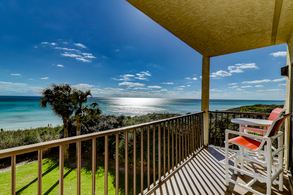 Beachfront Corner Condo w/ Free WiFi, Stunning Gulf View, & a Shared Pool