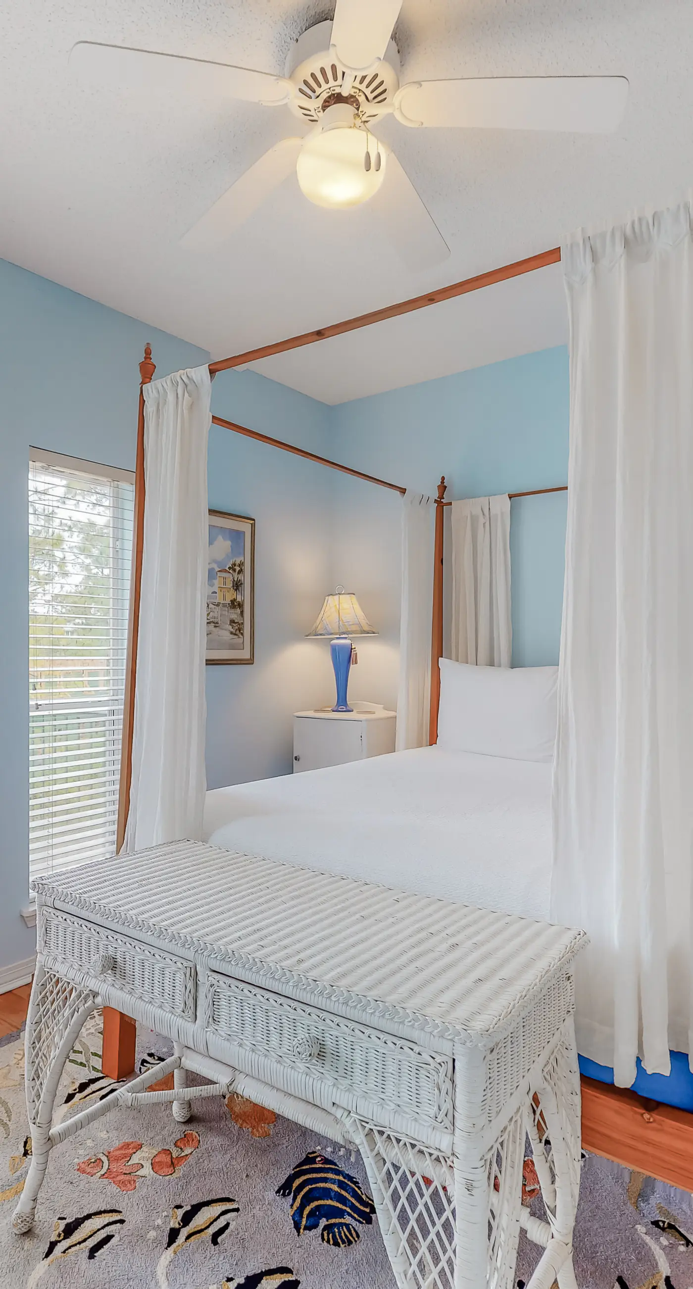 Three-level home with two kitchens, two decks, lanai, pool & ocean view