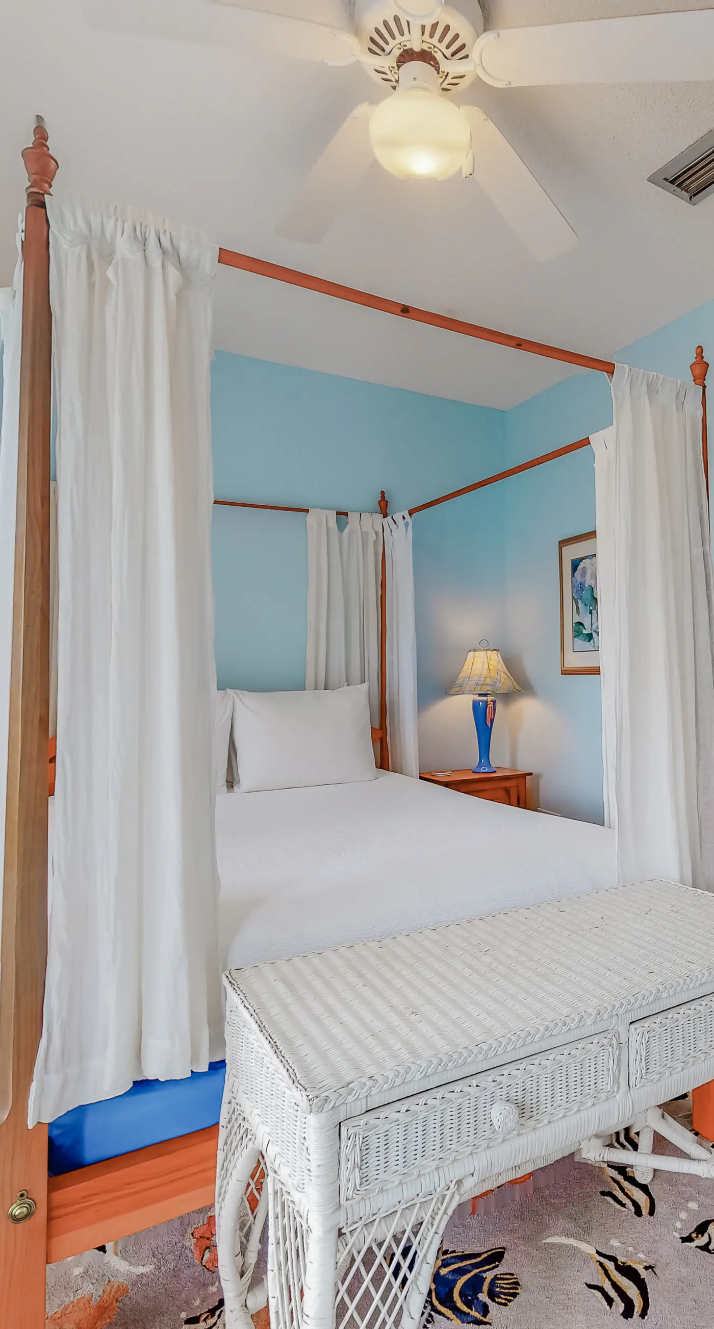 Three-level home with two kitchens, two decks, lanai, pool & ocean view