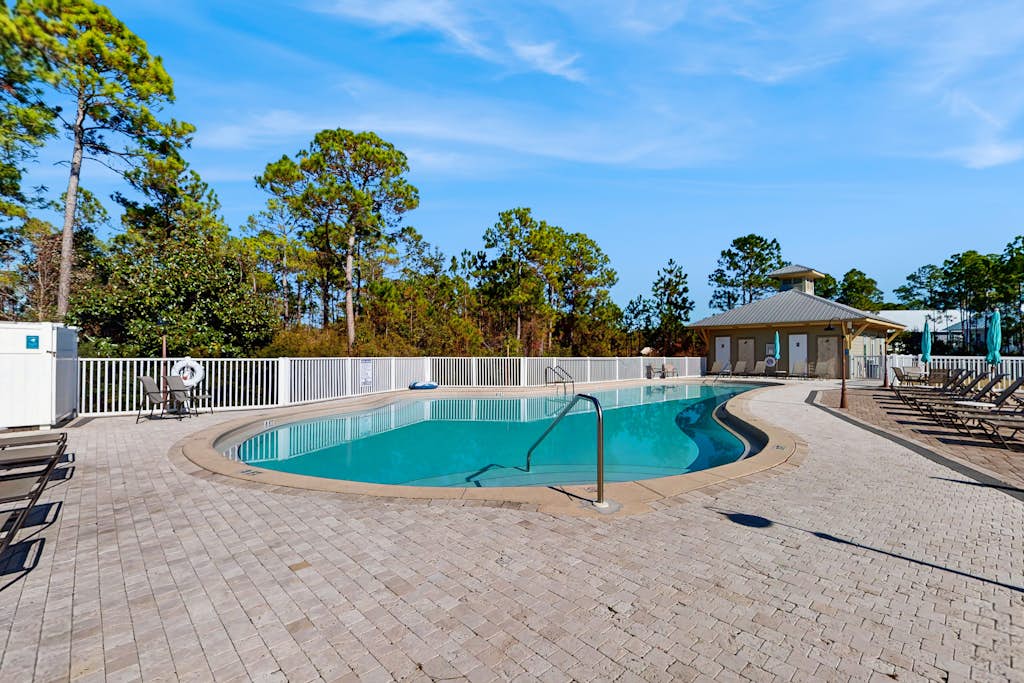 Gorgeous coastal home with plenty of space and easy beach access