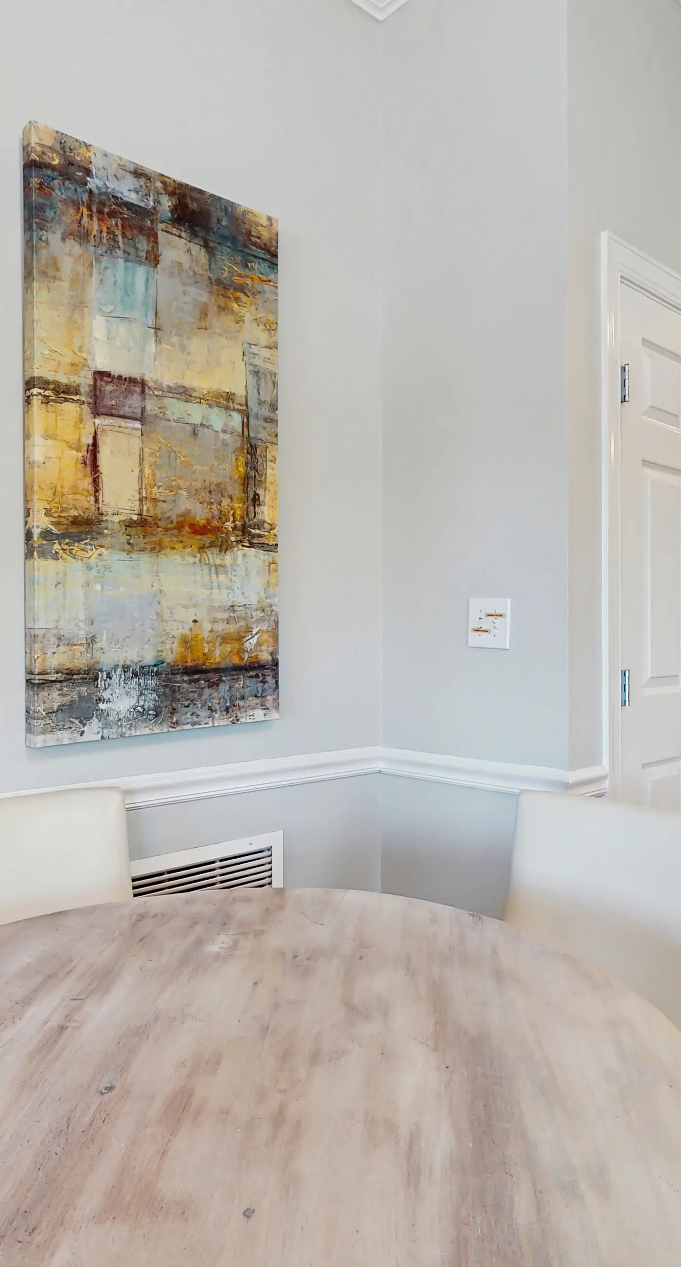 Gorgeous coastal home with plenty of space and easy beach access