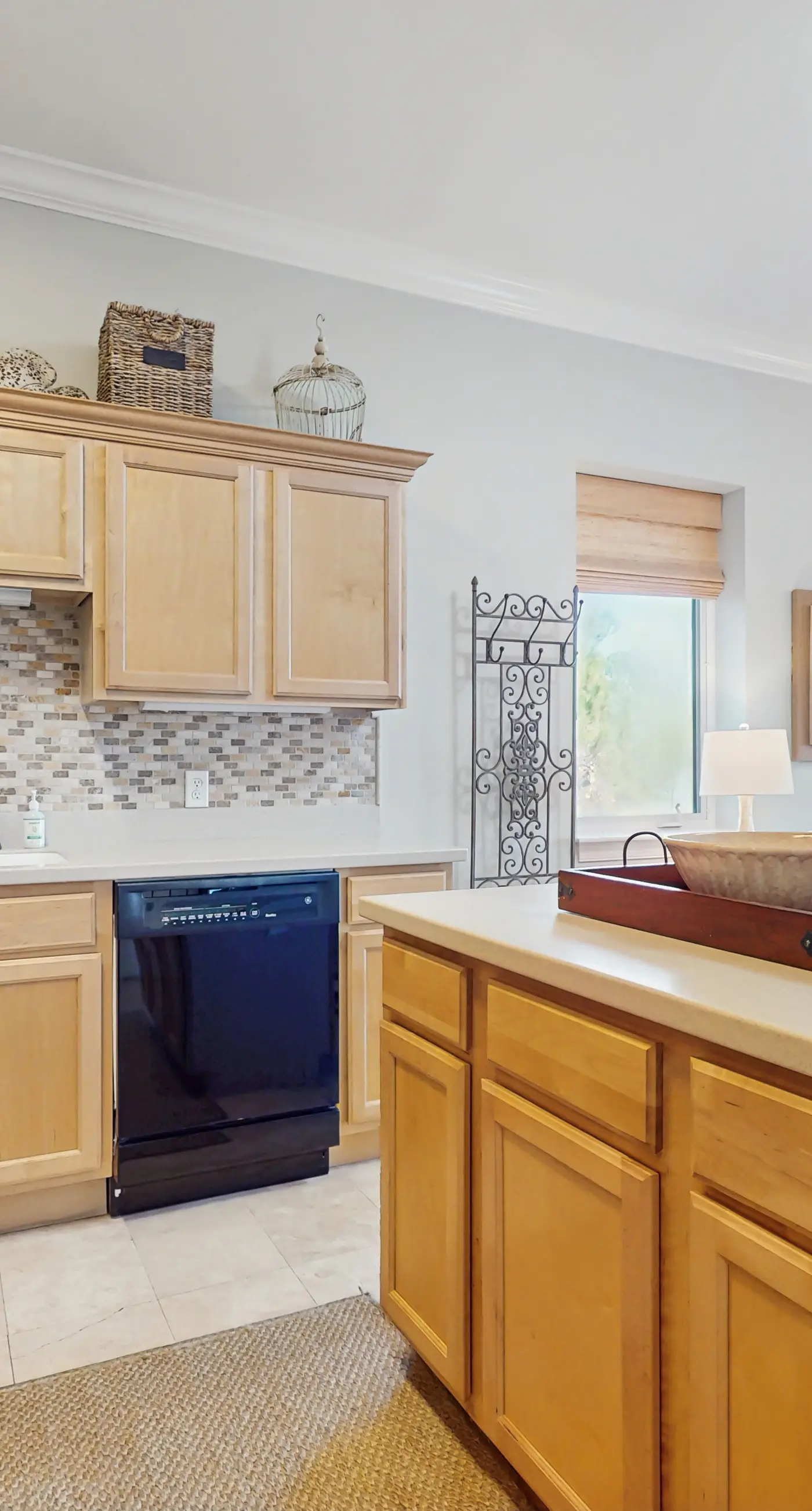 Gorgeous coastal home with plenty of space and easy beach access