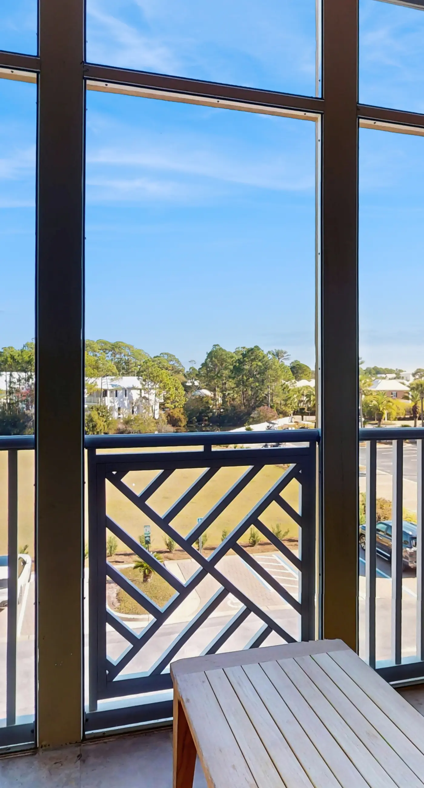 Gorgeous coastal home with plenty of space and easy beach access