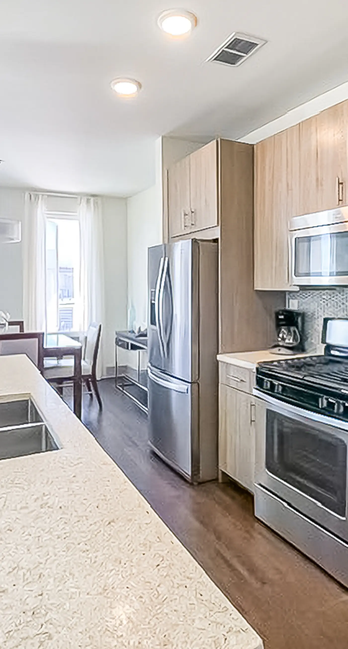 The Pointe 3-341