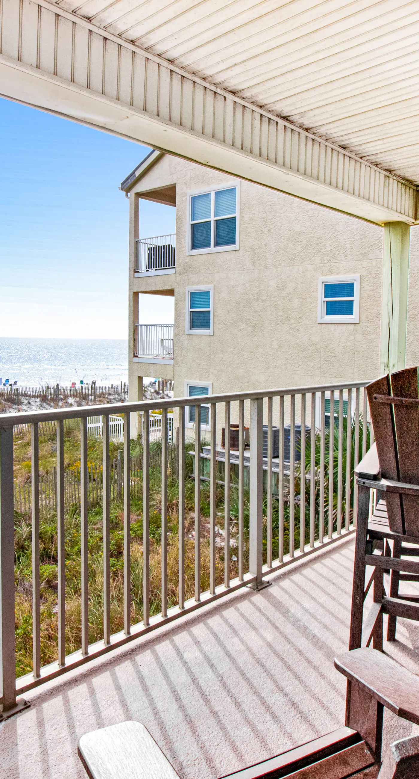 Oceanfront condo with pool access, washer&dryer, central AC, and ocean view