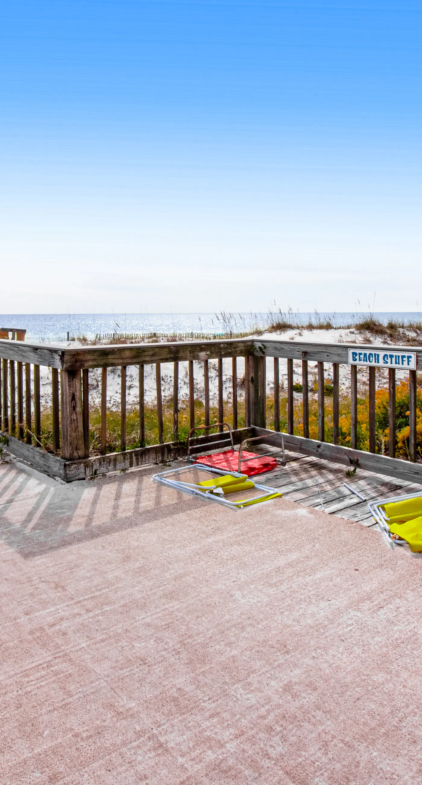 Oceanfront condo with pool access, washer&dryer, central AC, and ocean view