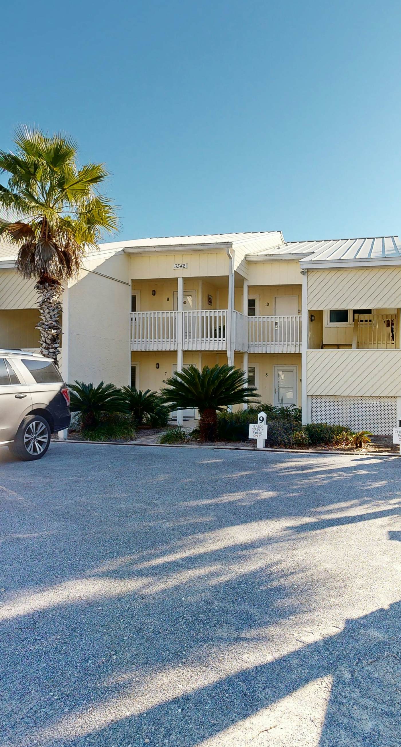 Courtyard view condo with private beach access, private balcony, & free WiFi