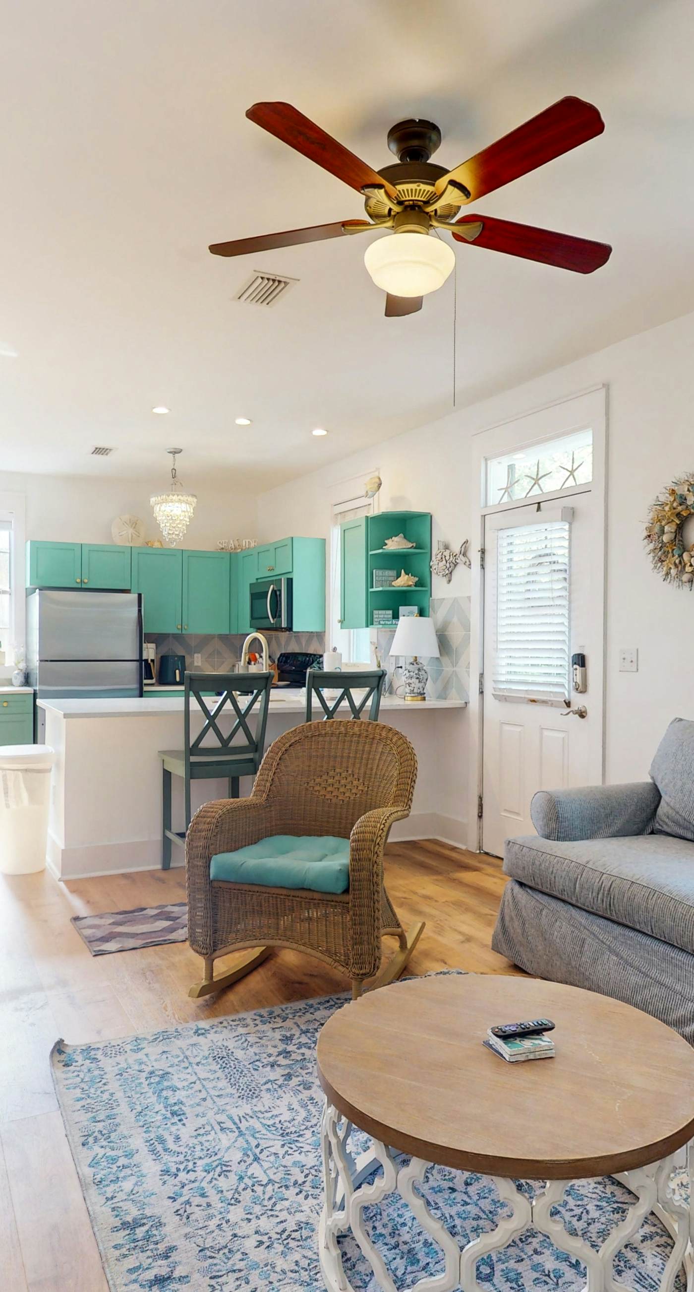 Dog-friendly bungalow with on-site pool, hot tub, free WiFi, and washer&dryer