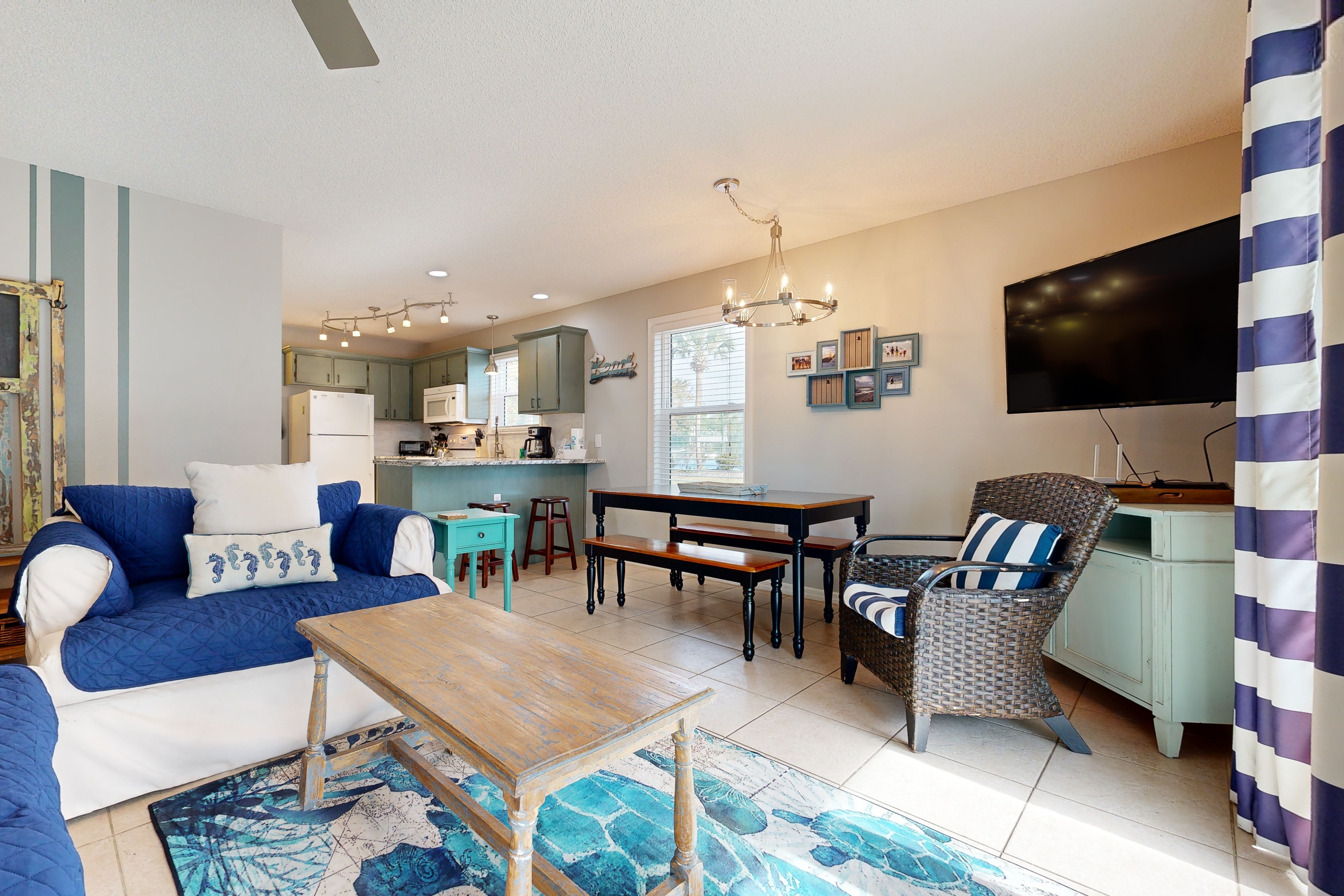 Seagrove Beach 1st floor condo w/pools & tennis