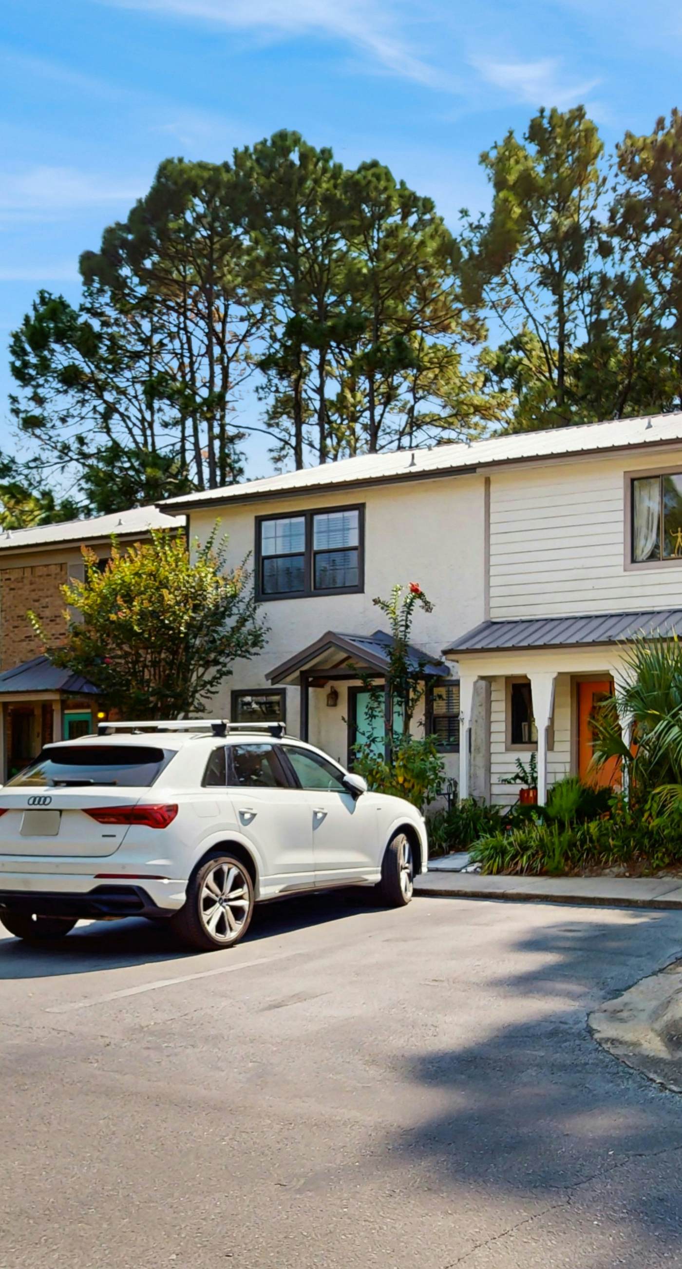 Lakefront Duplex with High-Speed Wi-Fi, Short Walk to Beach, and Water View