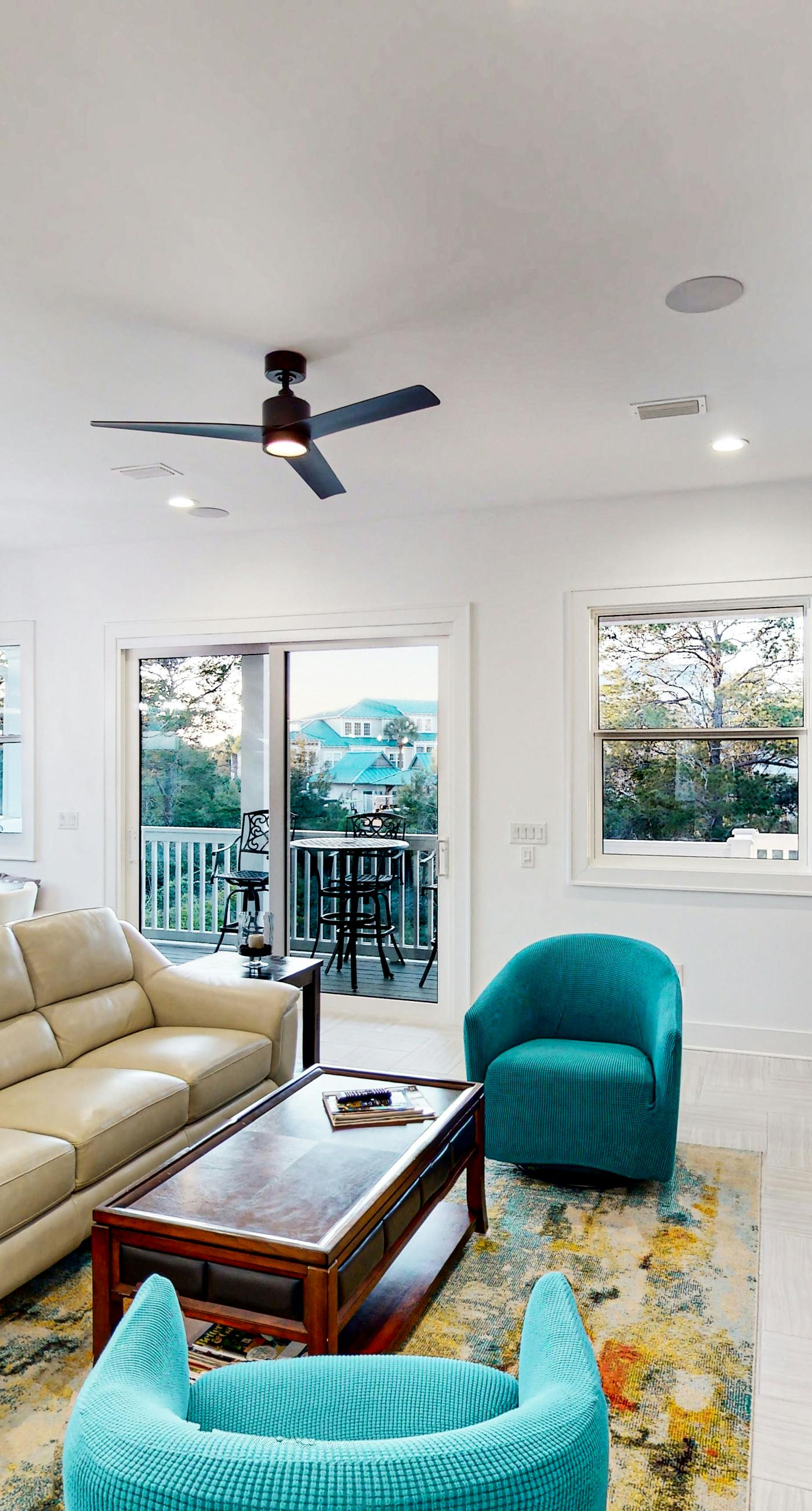 Home near beach and 30A with balcony, yard, patio, grill, Washer & Dryer