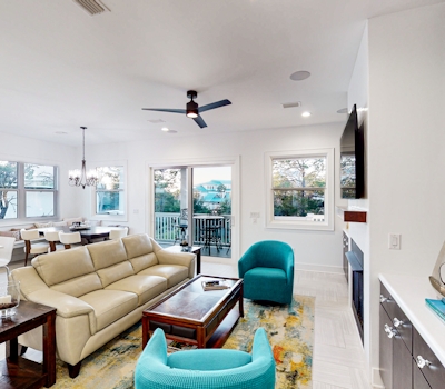 Home near beach and 30A with balcony, yard, patio, grill, Washer & Dryer