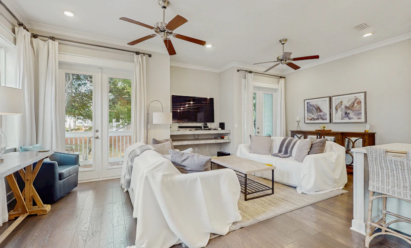 Prominence townhome with 2 Golf Carts, 4 Bikes, Shared Pool