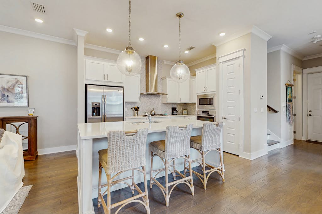 Prominence townhome with 2 Golf Carts, 4 Bikes, Shared Pool