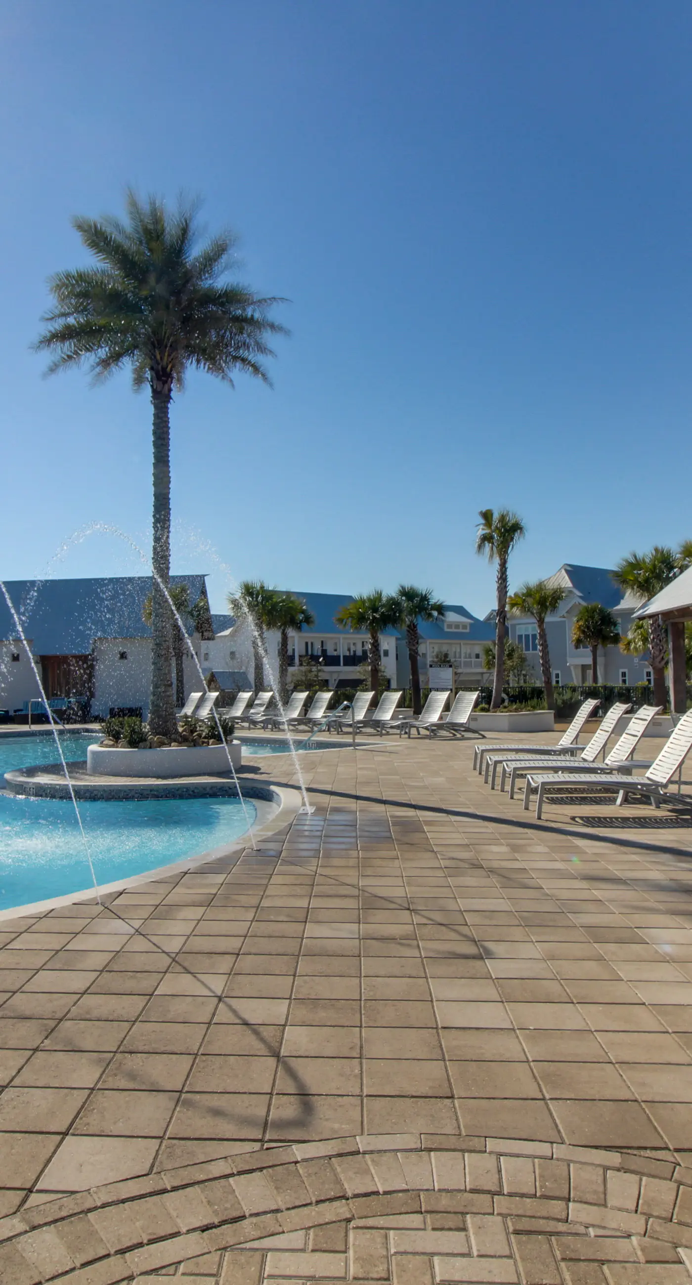 Prominence townhome with 2 Golf Carts, 4 Bikes, Shared Pool