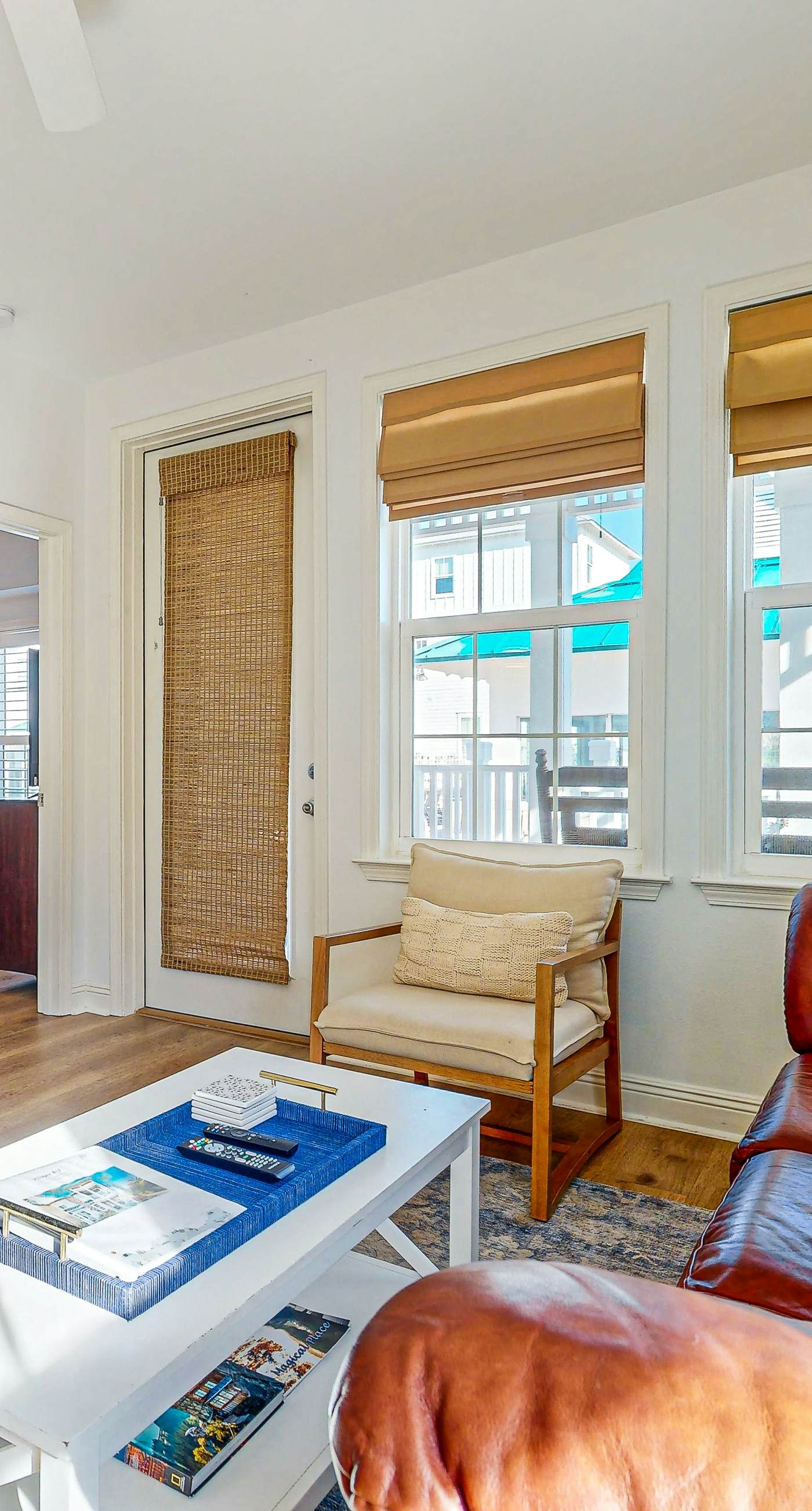 Cozy coastal condo with shared pool, central AC & free WiFi