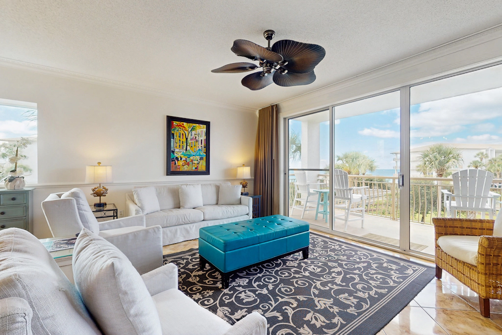 Amazing High Pointe condo with grill, hot tub, pool, tennis & pickleball