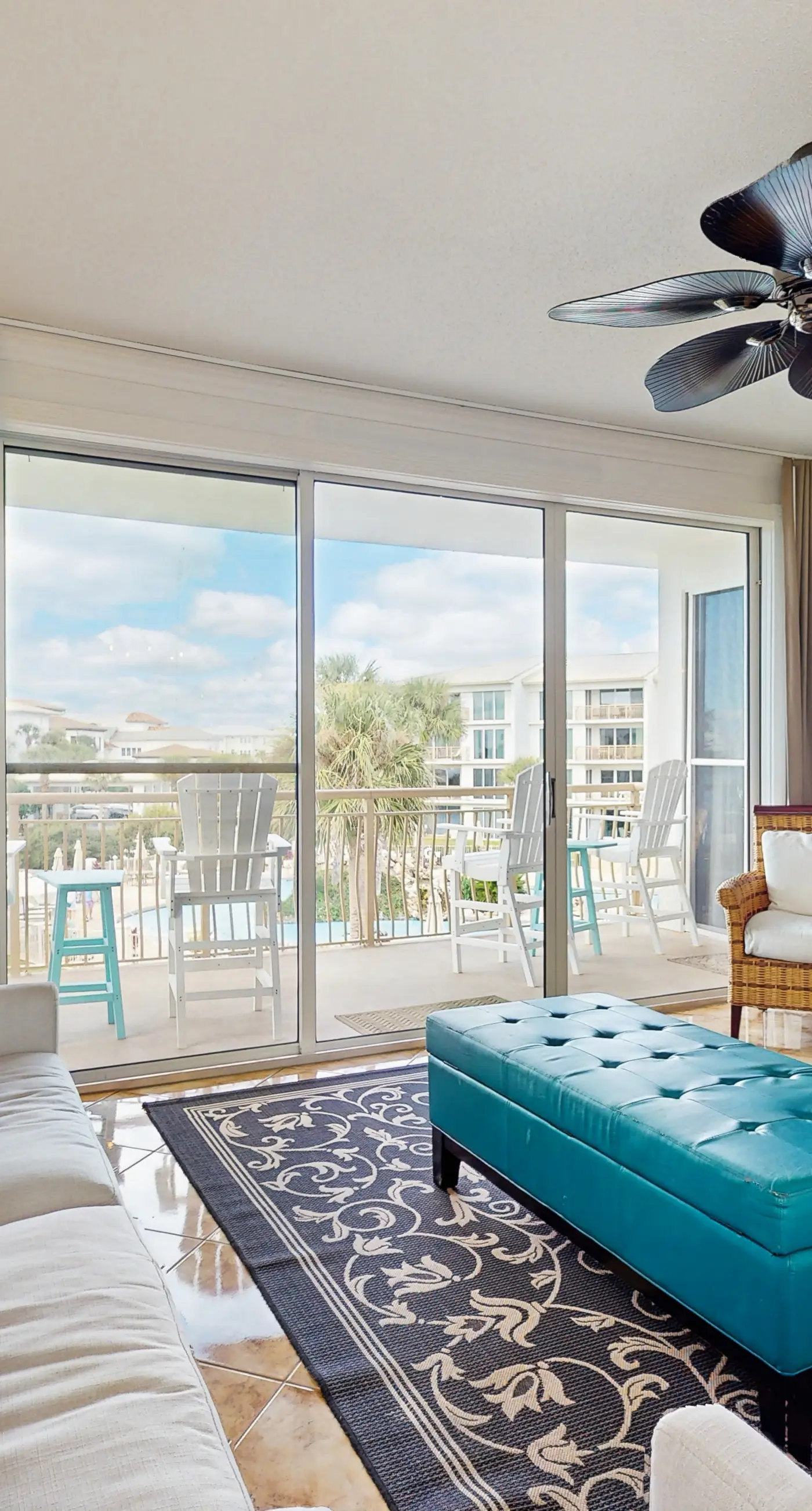 Amazing High Pointe condo with grill, hot tub, pool, tennis & pickleball