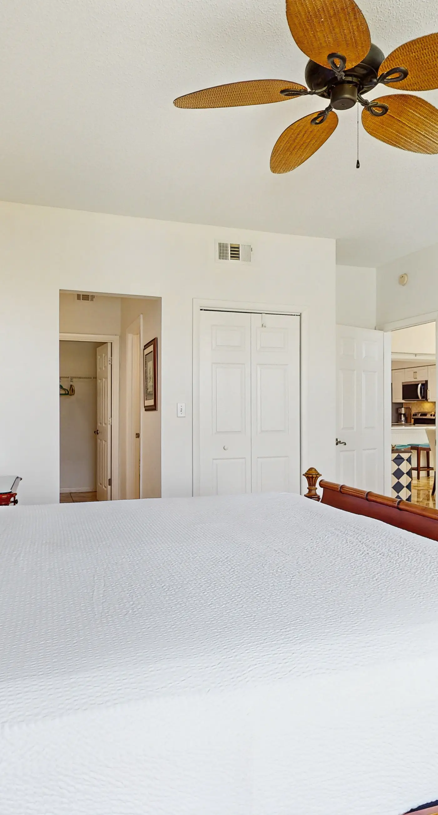 Amazing High Pointe condo with grill, hot tub, pool, tennis & pickleball