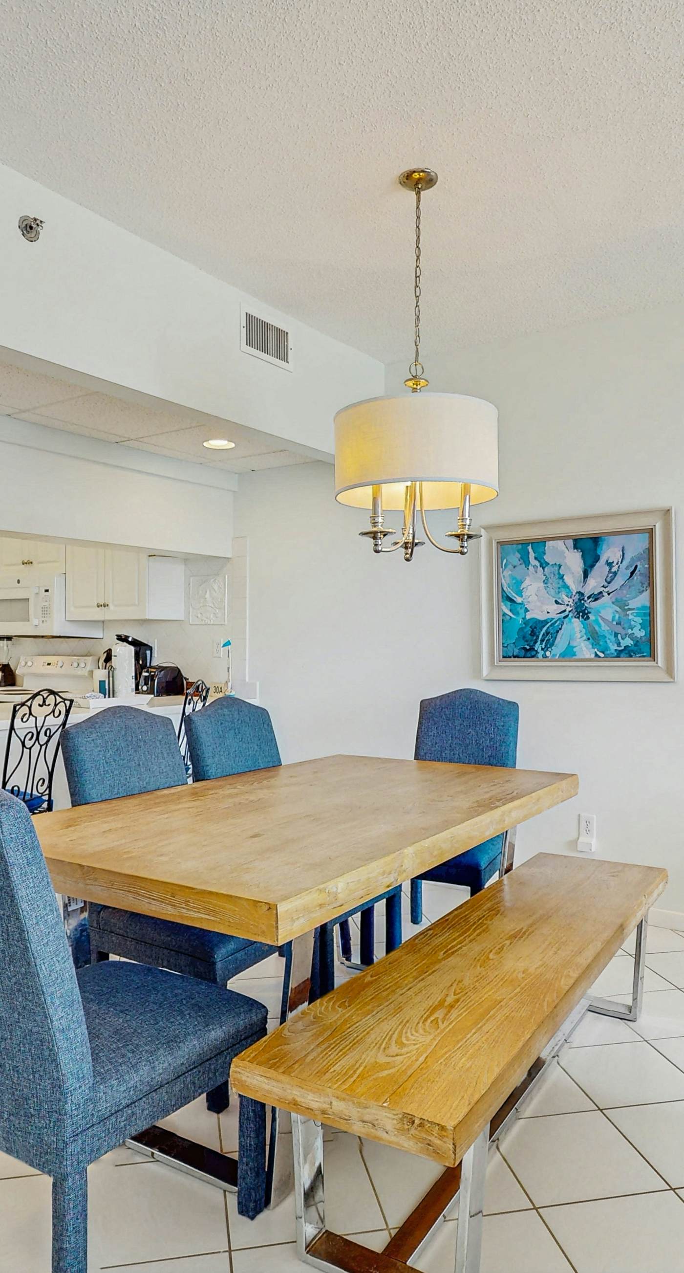 Spacious getaway with Gulf view, beach access, tennis & pickleball