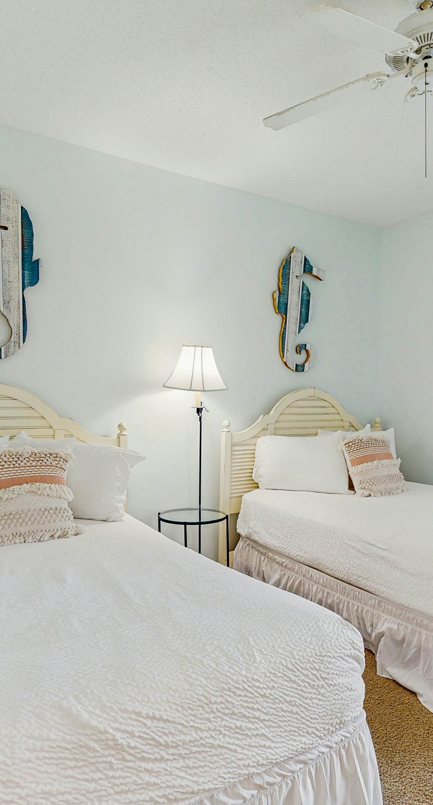 Spacious getaway with Gulf view, beach access, tennis & pickleball